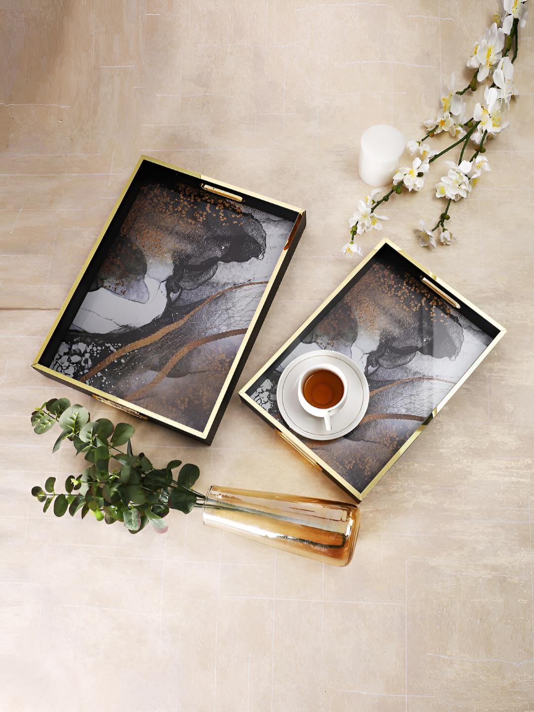 

TAYHAA Black Printed Wooden Glass Serving Tray