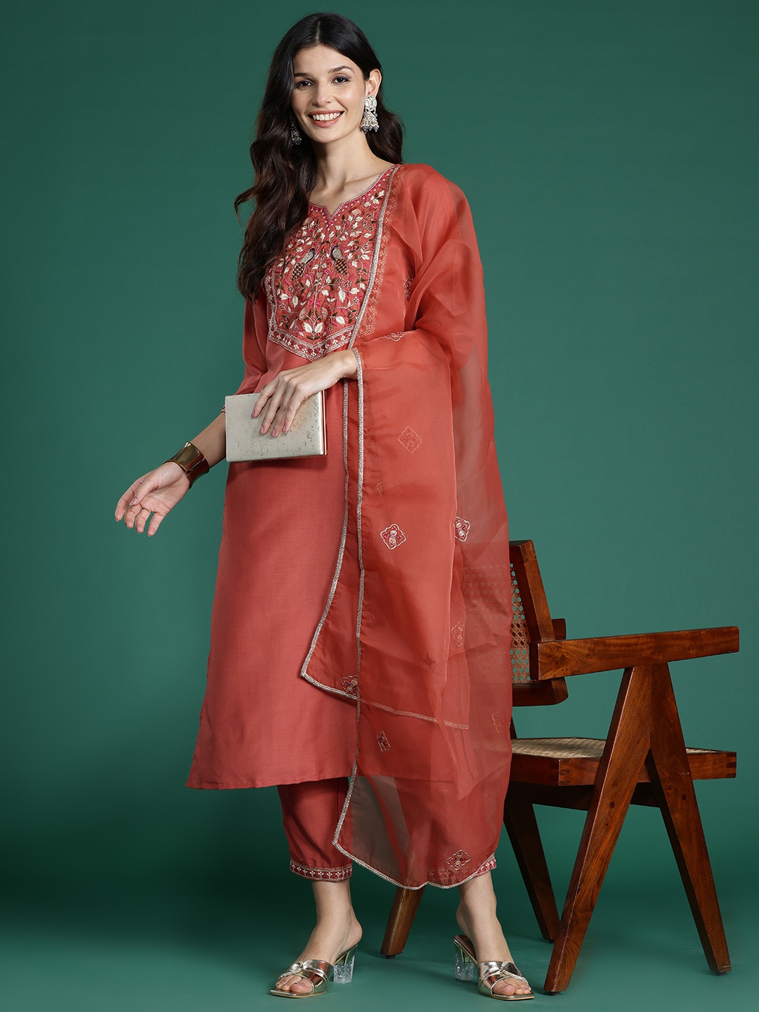 

Indo Era Women Ethnic Motifs Embroidered Sequinned Kurta with Trousers & Dupatta, Red