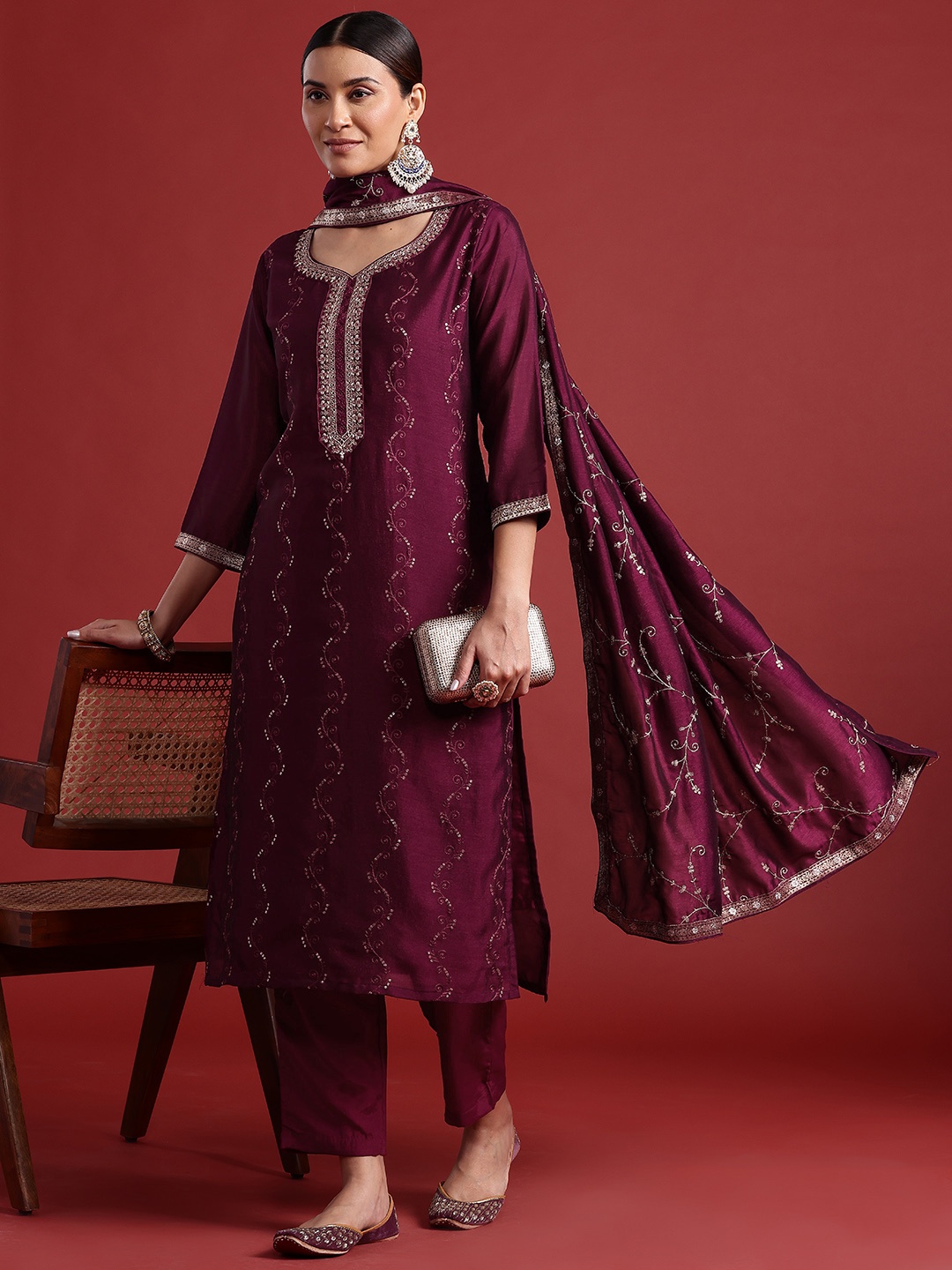 

Indo Era Floral Embroidered Sequinned Kurta With Trousers & Dupatta, Burgundy