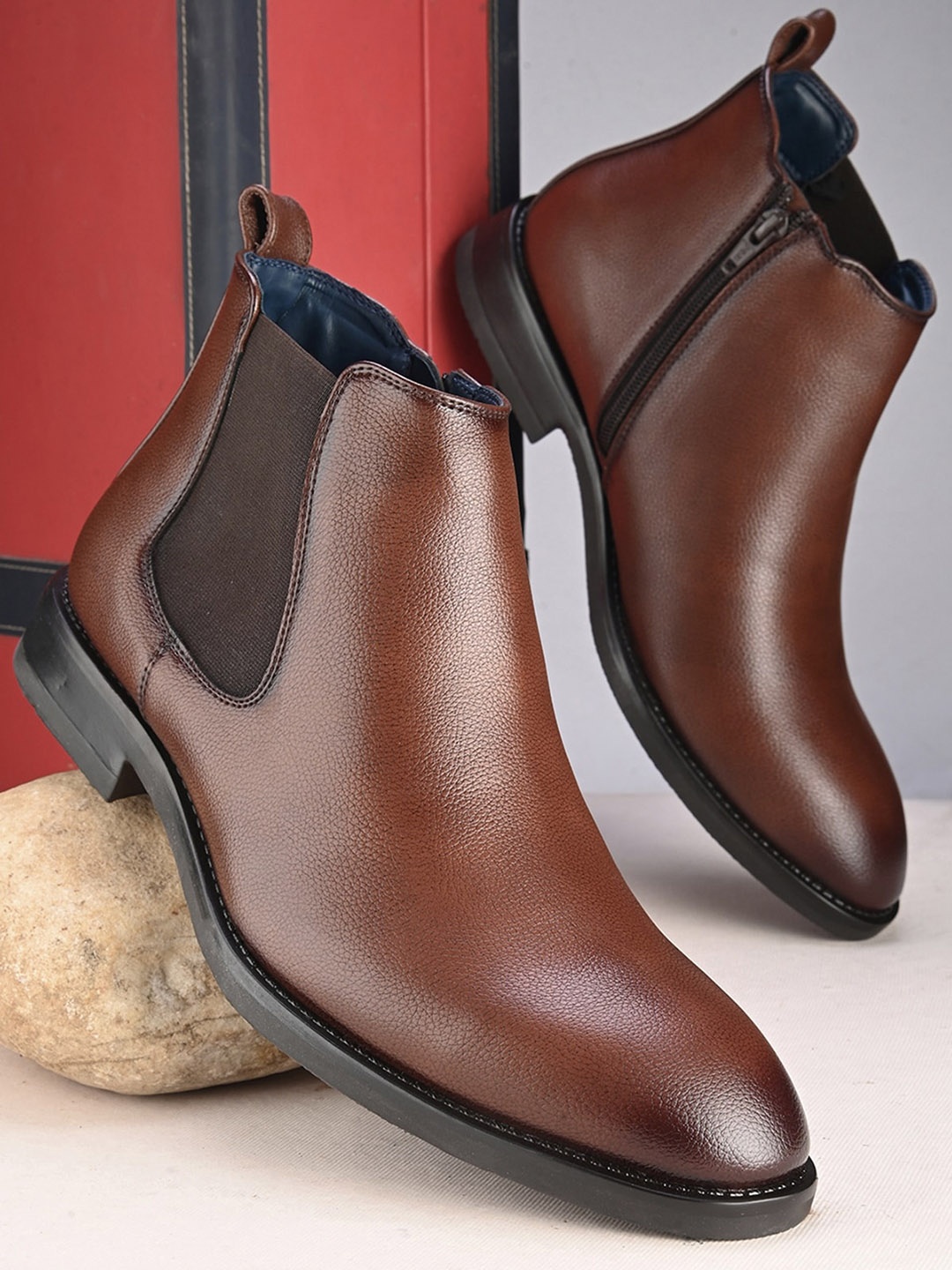 

MICHAEL ANGELO Men Zipper Chelsea Boots, Tan