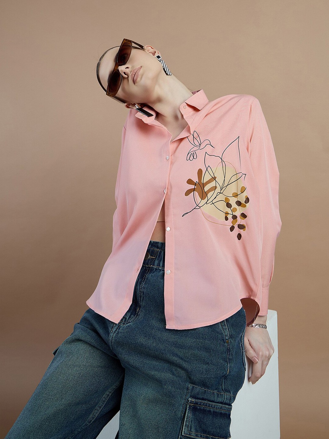 

The Roadster Lifestyle Co. Pink & Brown Graphic Printed Oversized Shirt