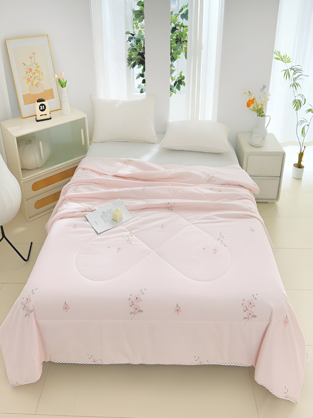 

JC HOME Pink & Grey Floral Printed AC Room 350 GSM Pure Cotton Double Bed Quilt