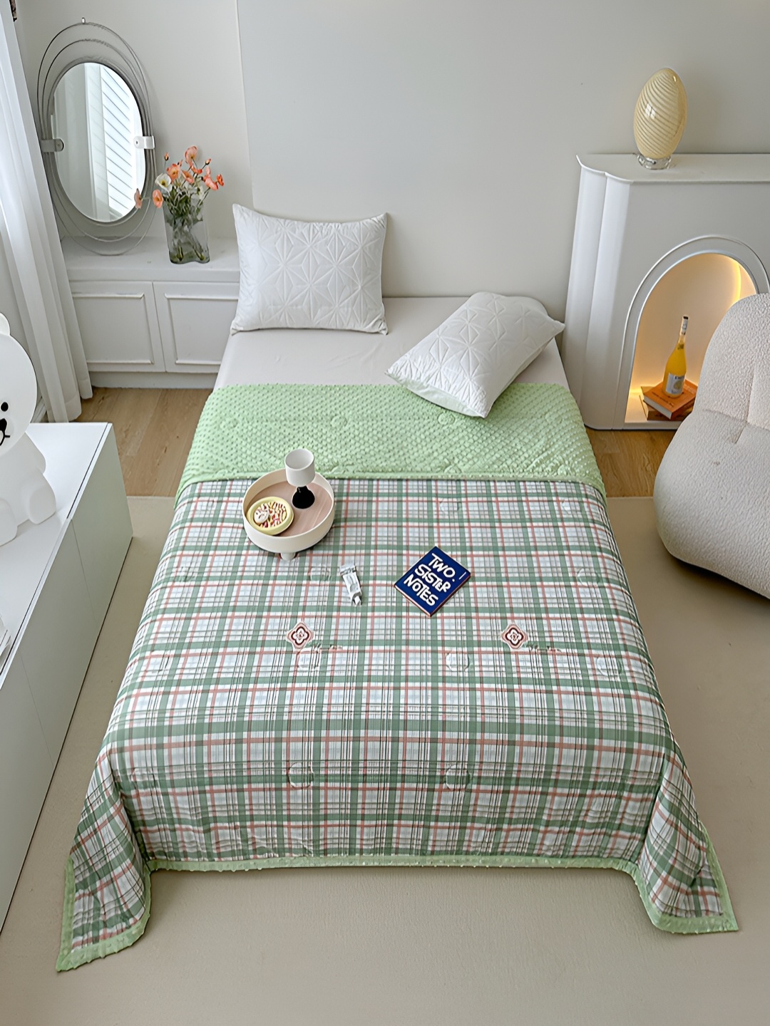 

JC HOME Green & White Checked AC Room 350 GSM Double Bed Quilt