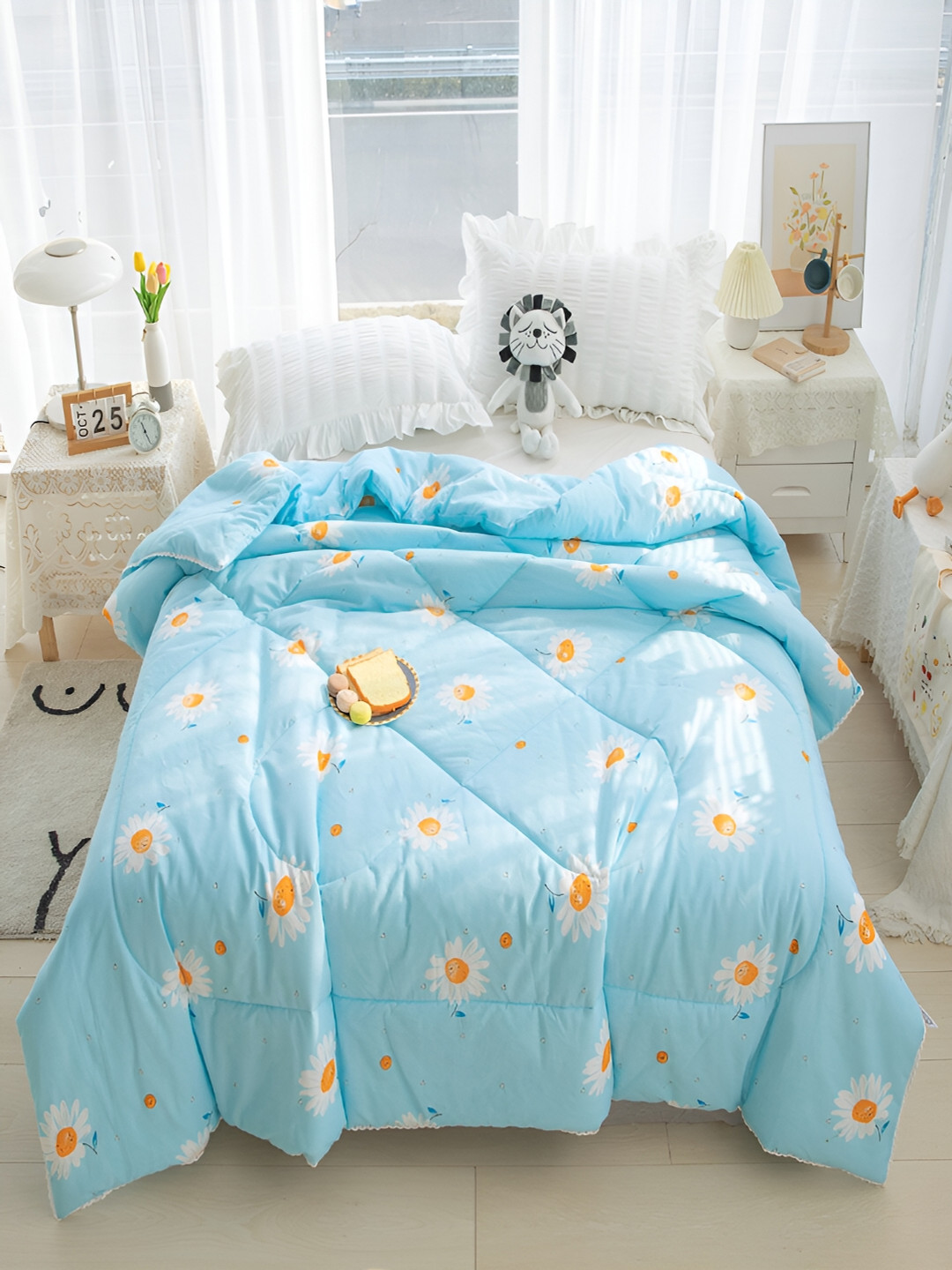 

JC HOME Blue & White Floral Printed AC Room 350 GSM Pure Cotton Single Bed Quilt