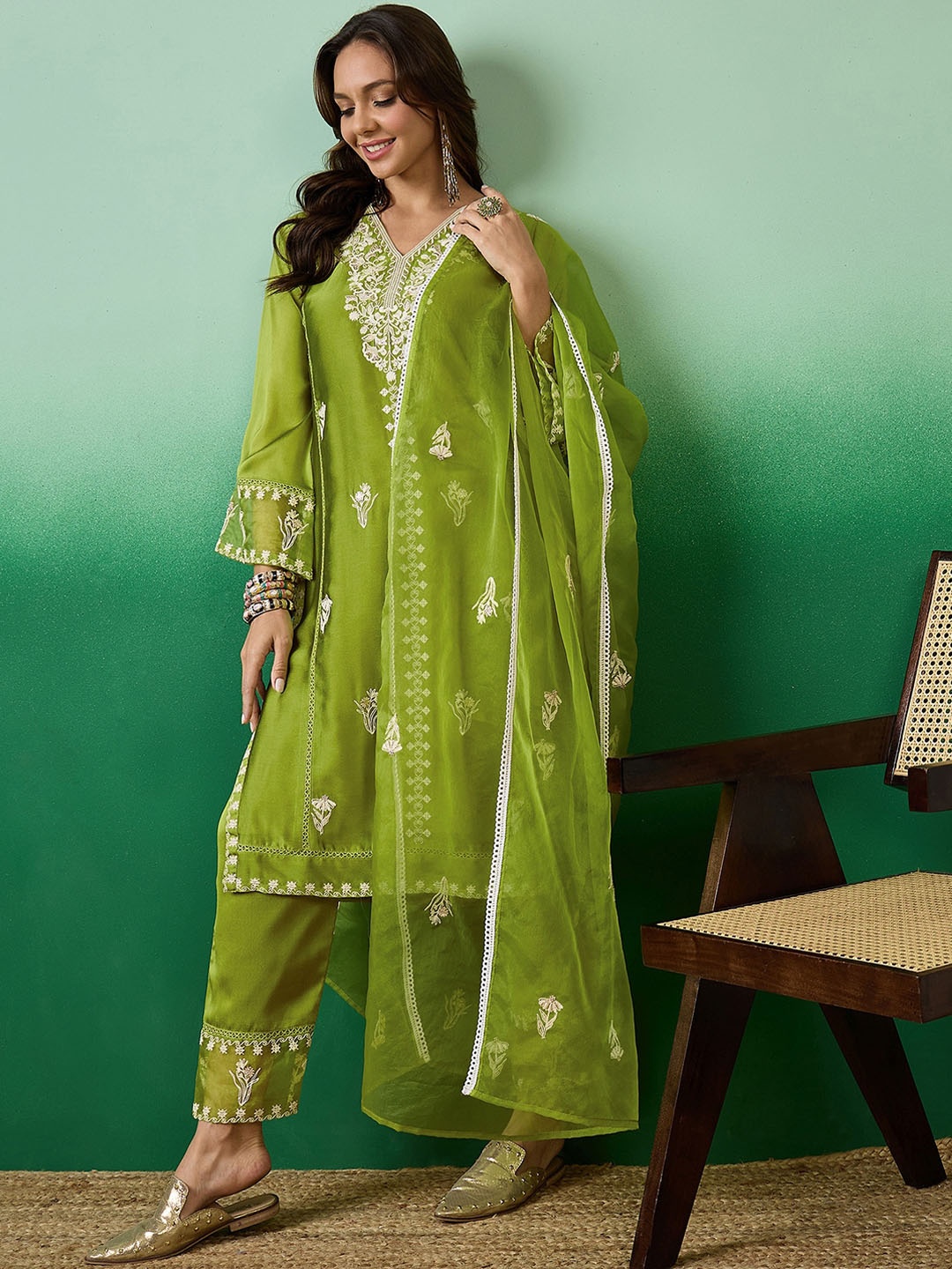 

Sangria Floral Embroidered V-Neck Thread Work Straight Kurta Trousers & Dupatta, Lime green