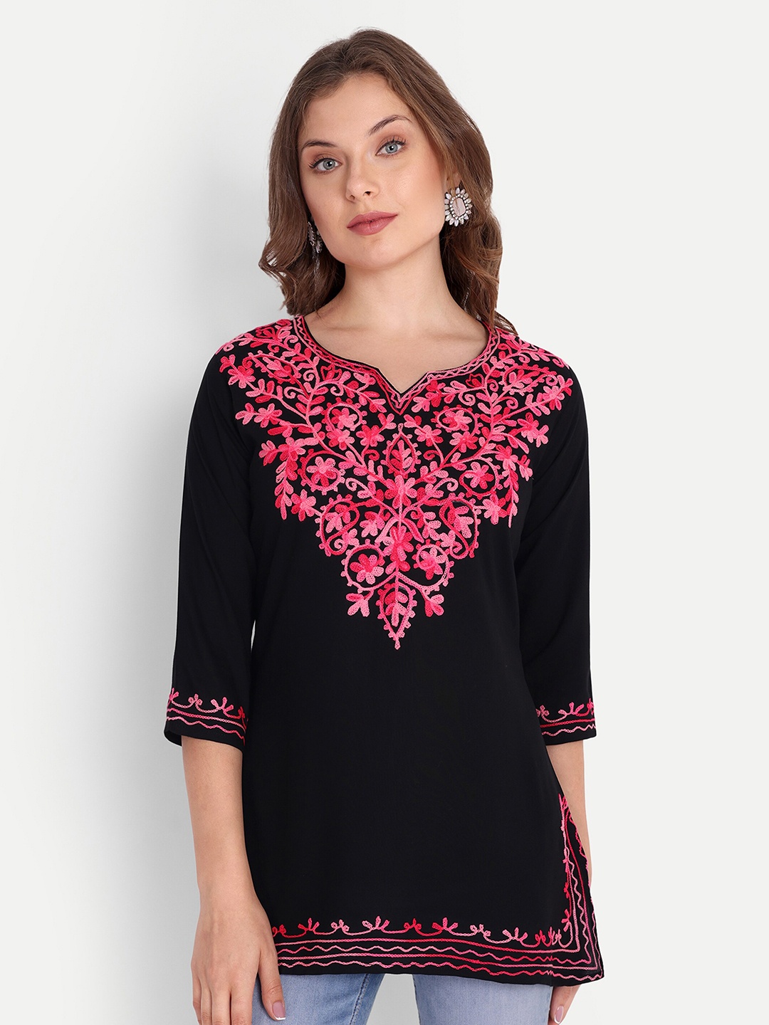 

FNOCKS Floral Embroidered Notched Neck Organic Cotton Top, Black