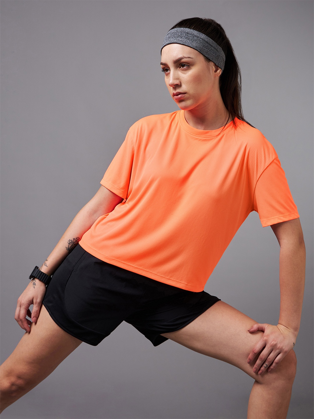 

CULT Pace Up Running Moisture Wicking Round Neck Boxy T-Shirt, Orange