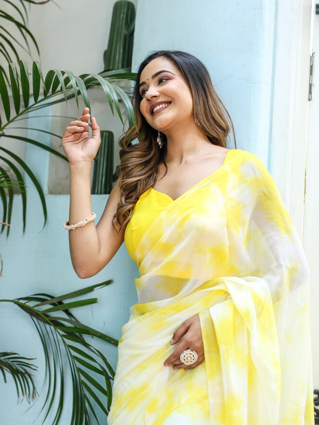 

DiraByDimple Tie and Dye Pure Chiffon Saree, Cream