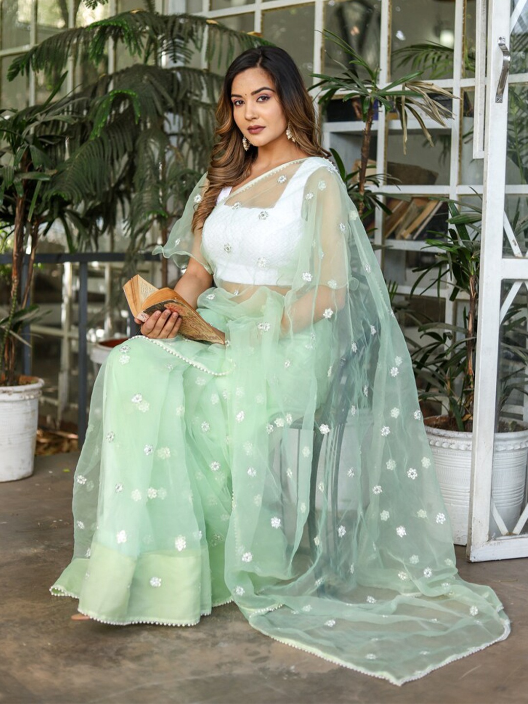 

DiraByDimple Floral Sequinned Organza Saree, Green