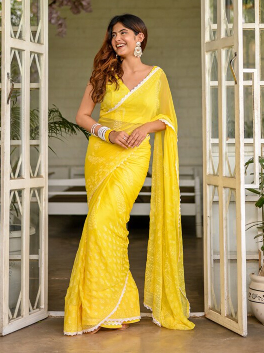 

DiraByDimple Paisley Pure Chiffon Saree, Yellow