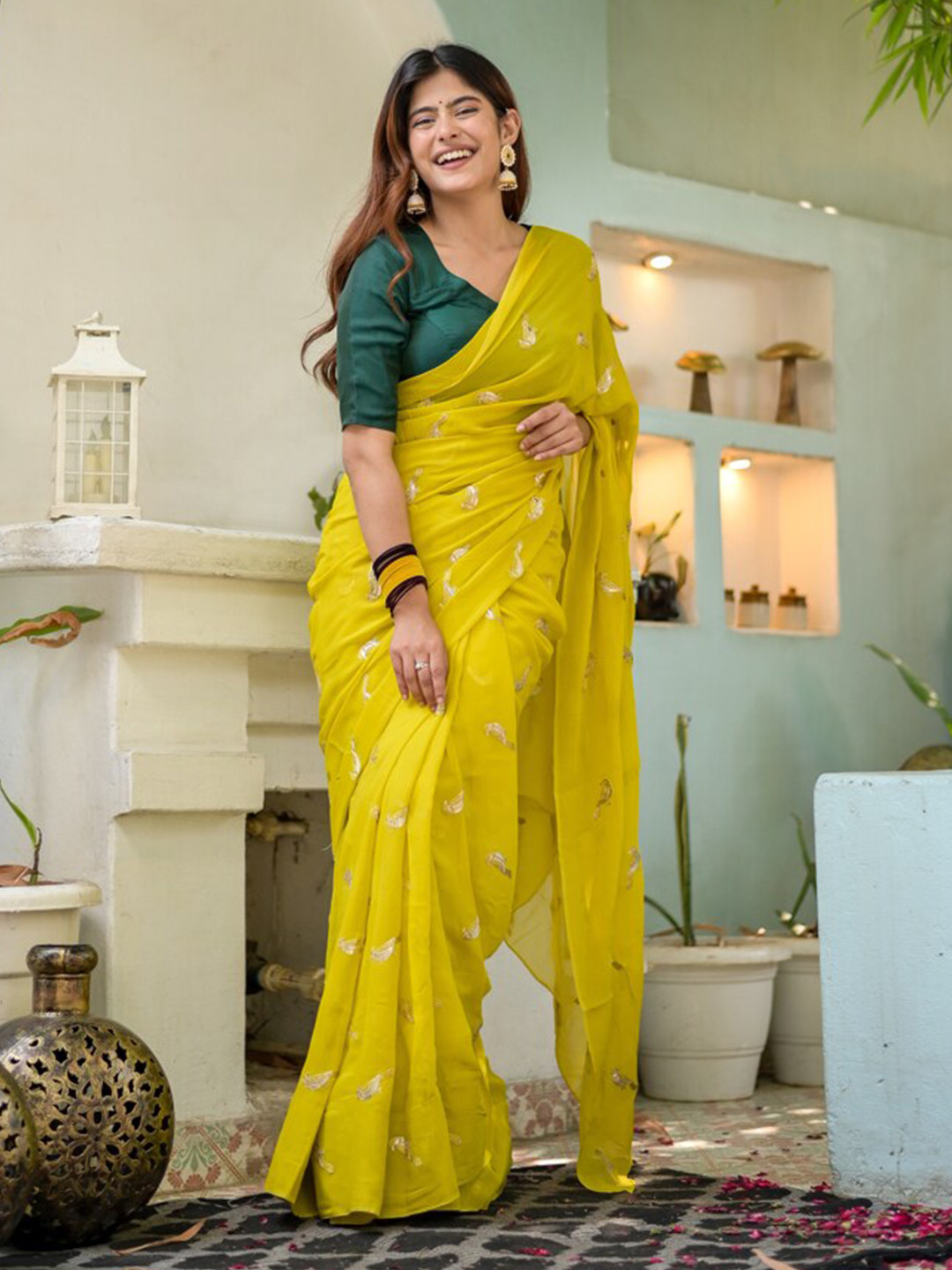 

DiraByDimple Floral Sequinned Pure Georgette Saree, Yellow