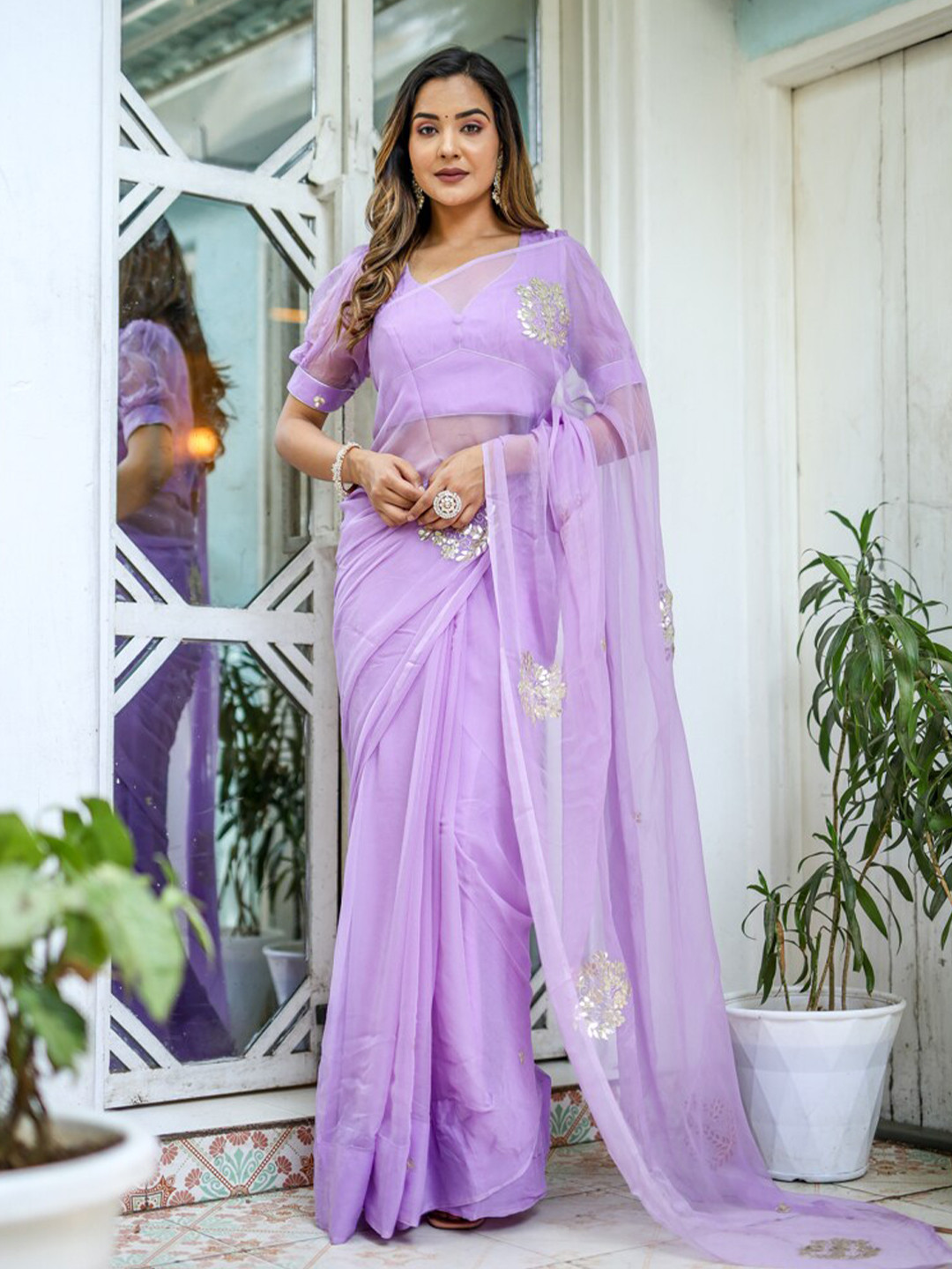 

DiraByDimple Embroidered Beads and Stones Pure Chiffon Saree, Lavender