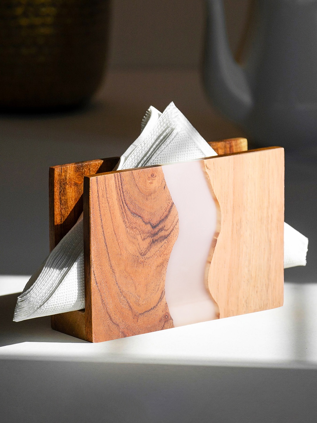 

THE HOME CO. White & Brown Textured Tissue Holder