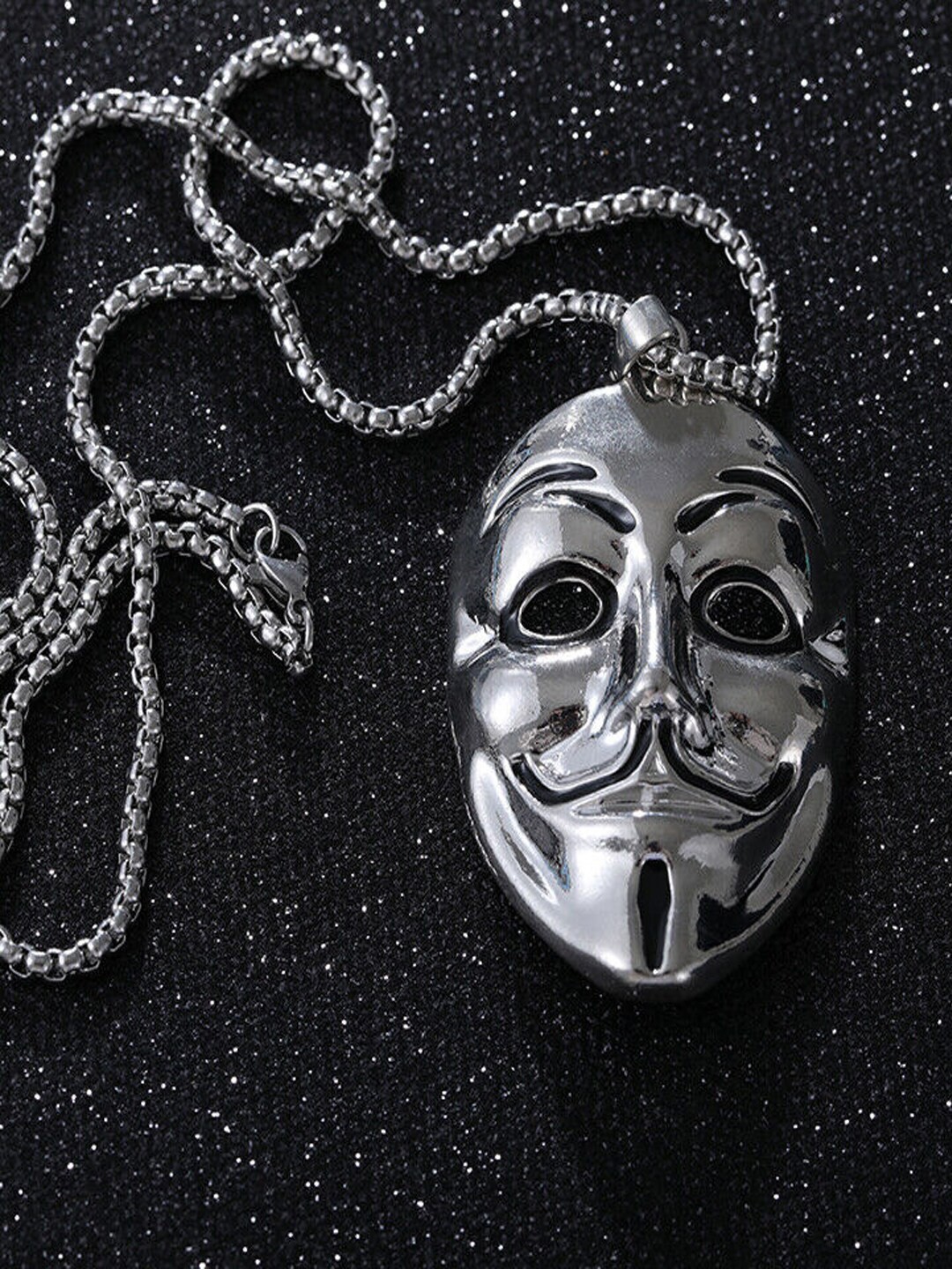 

VAGHBHATT Silver-Plated Mask Pendants With Chains