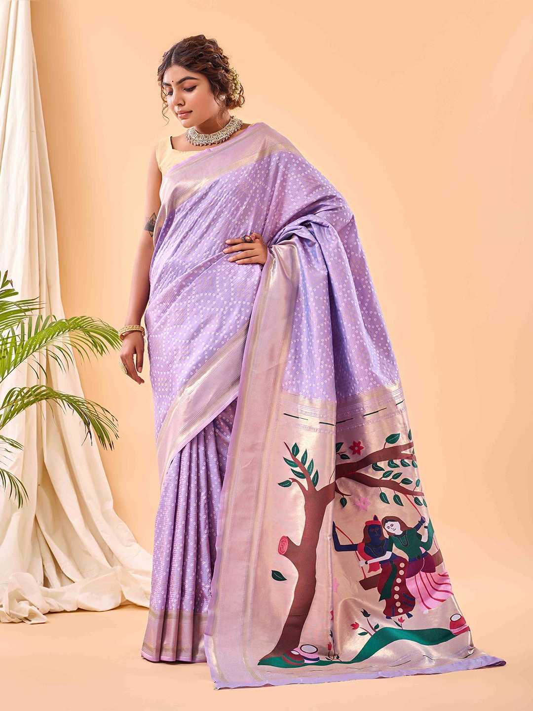 

DEVATITHI Woven Design Zari Silk Blend Paithani Saree, Lavender