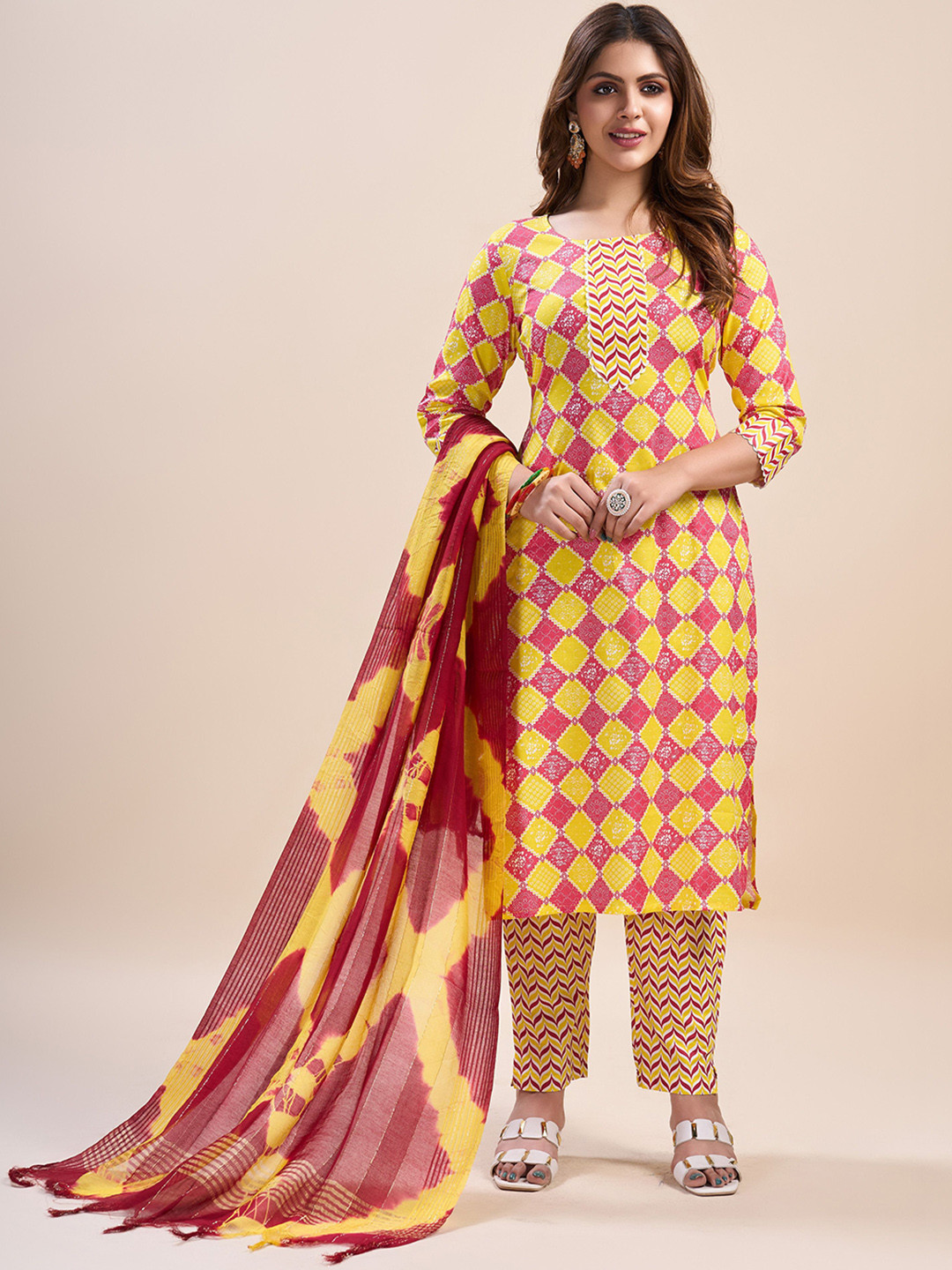 

VIRICA Printed U-Neck Three-Quarter Sleeves Pure Cotton Kurta with Trousers & With Dupatta, Yellow