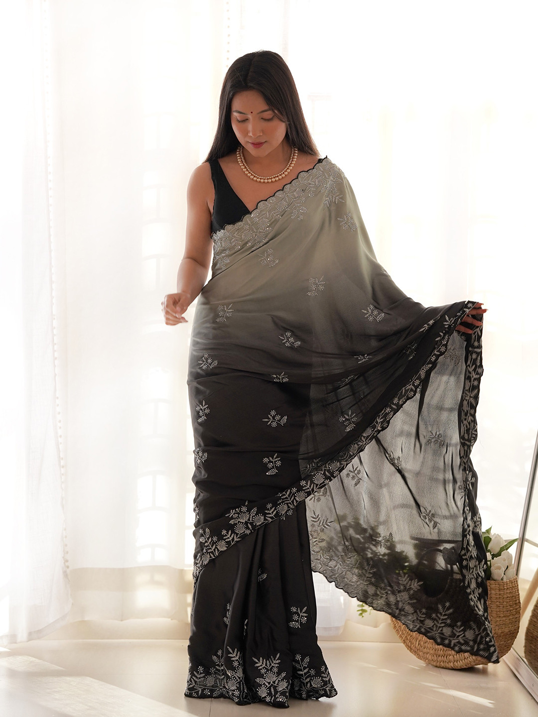 

Chandbaali Floral Sequinned Silk Blend Saree, Black