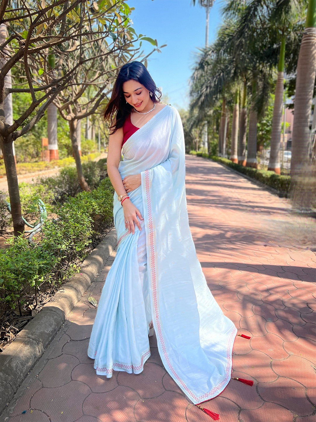 

Chandbaali Embellished Beads and Stones Art Silk Saree, Blue