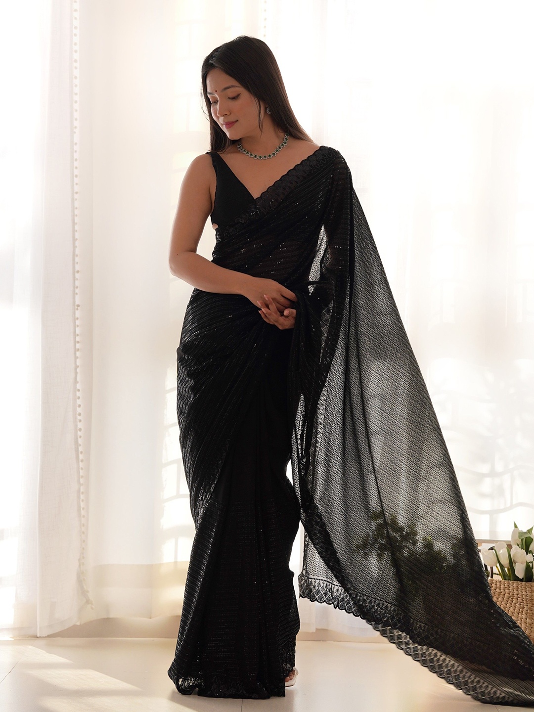 

Chandbaali Embellished Sequinned Pure Georgette Saree, Black