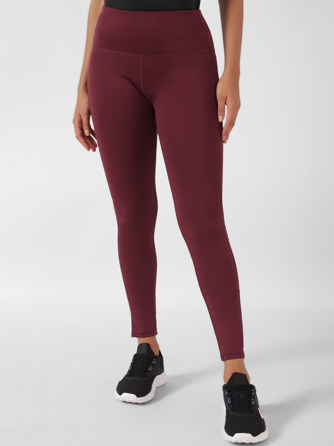 

Reebok Women ID Train Mesh Tights, Maroon