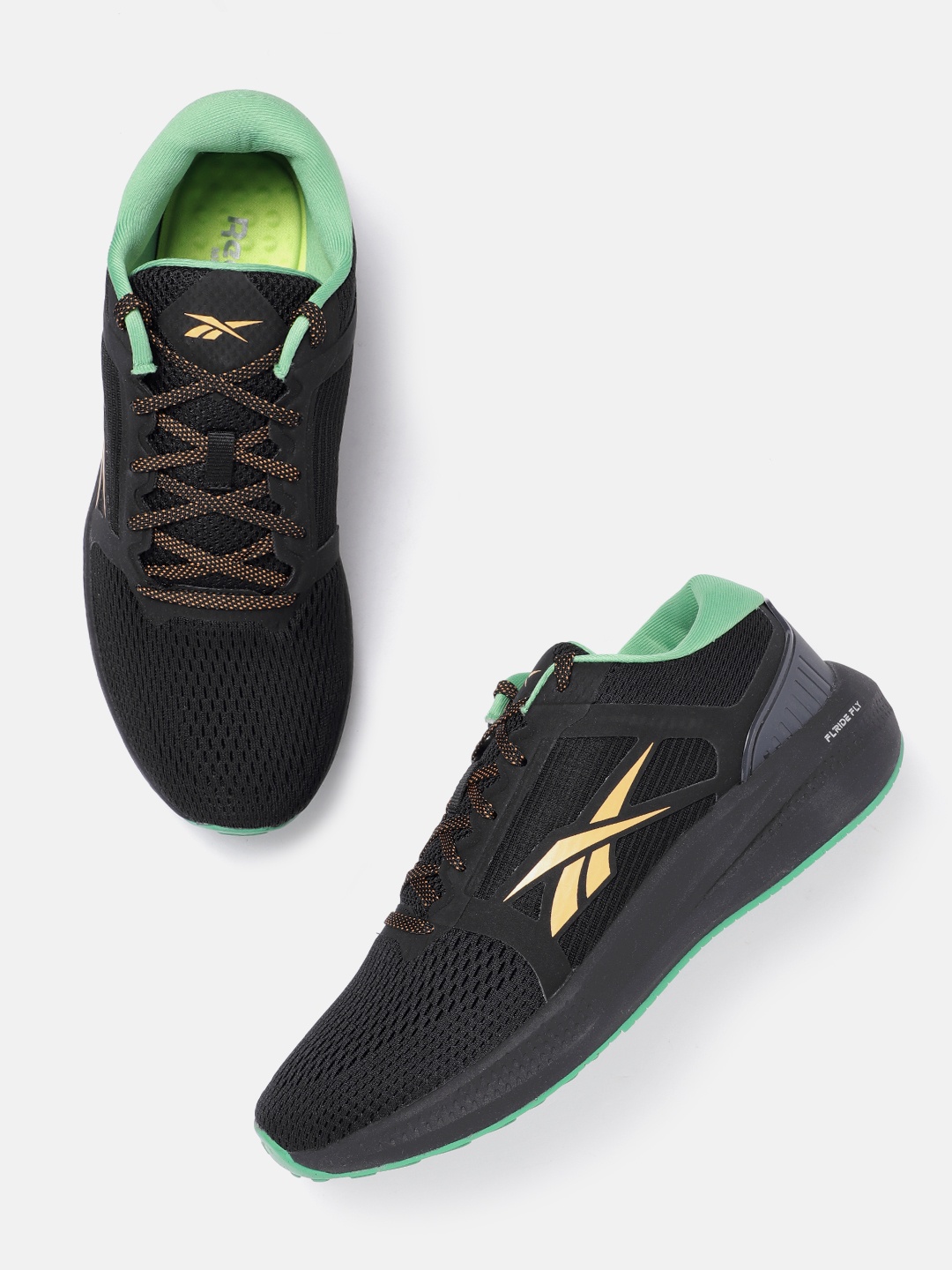 

Reebok Men Woven Design Transport Bay Running Shoes, Black