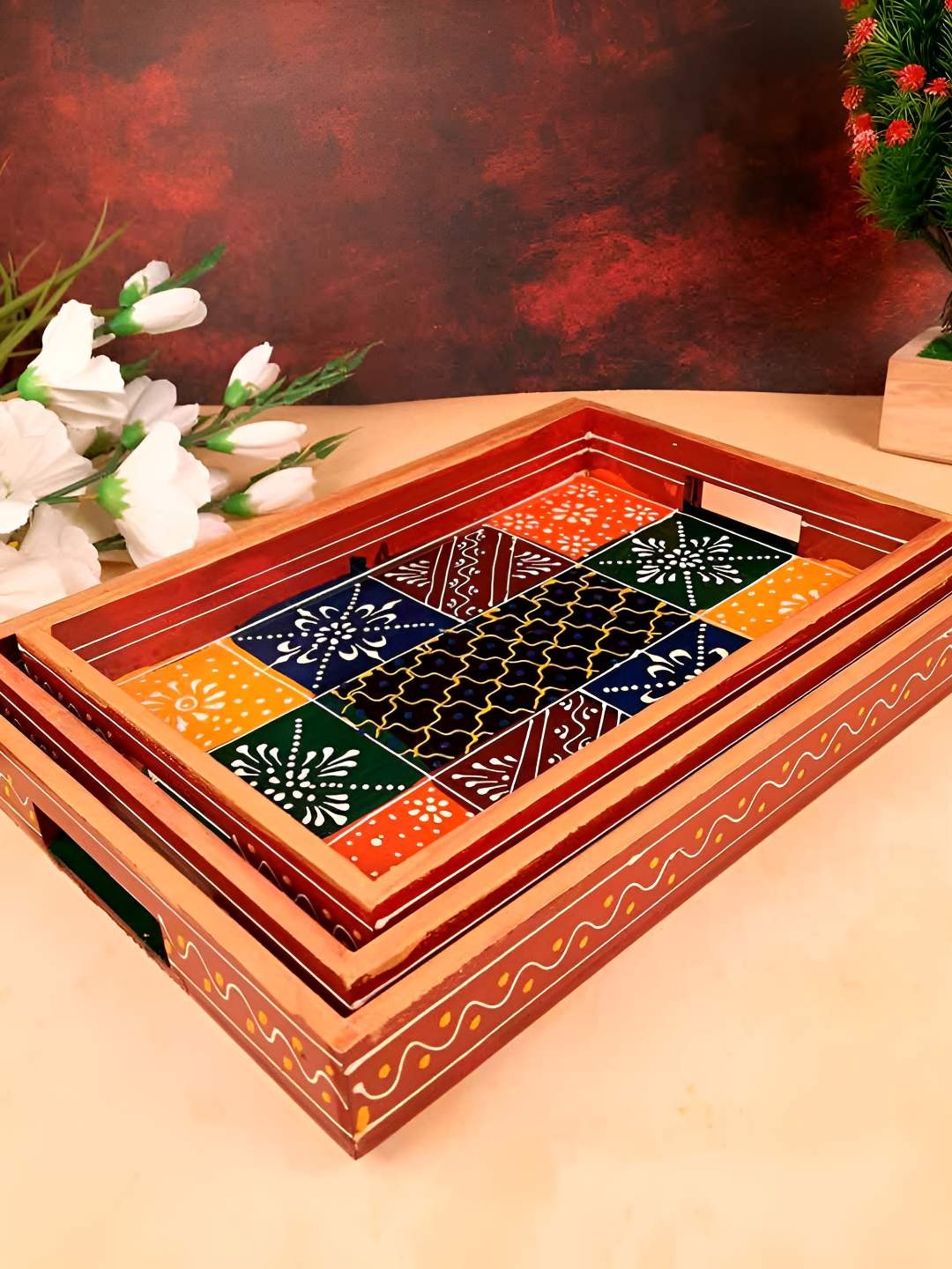 

apka mart Set Of 3 Brown & Red Printed Serving Trays