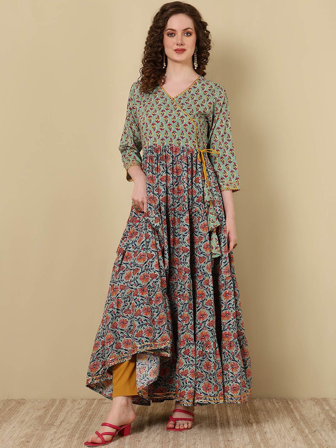

GLAM ROOTS Ethnic Motifs Printed V-Neck Empire Flared Anarkali Kurta, Green