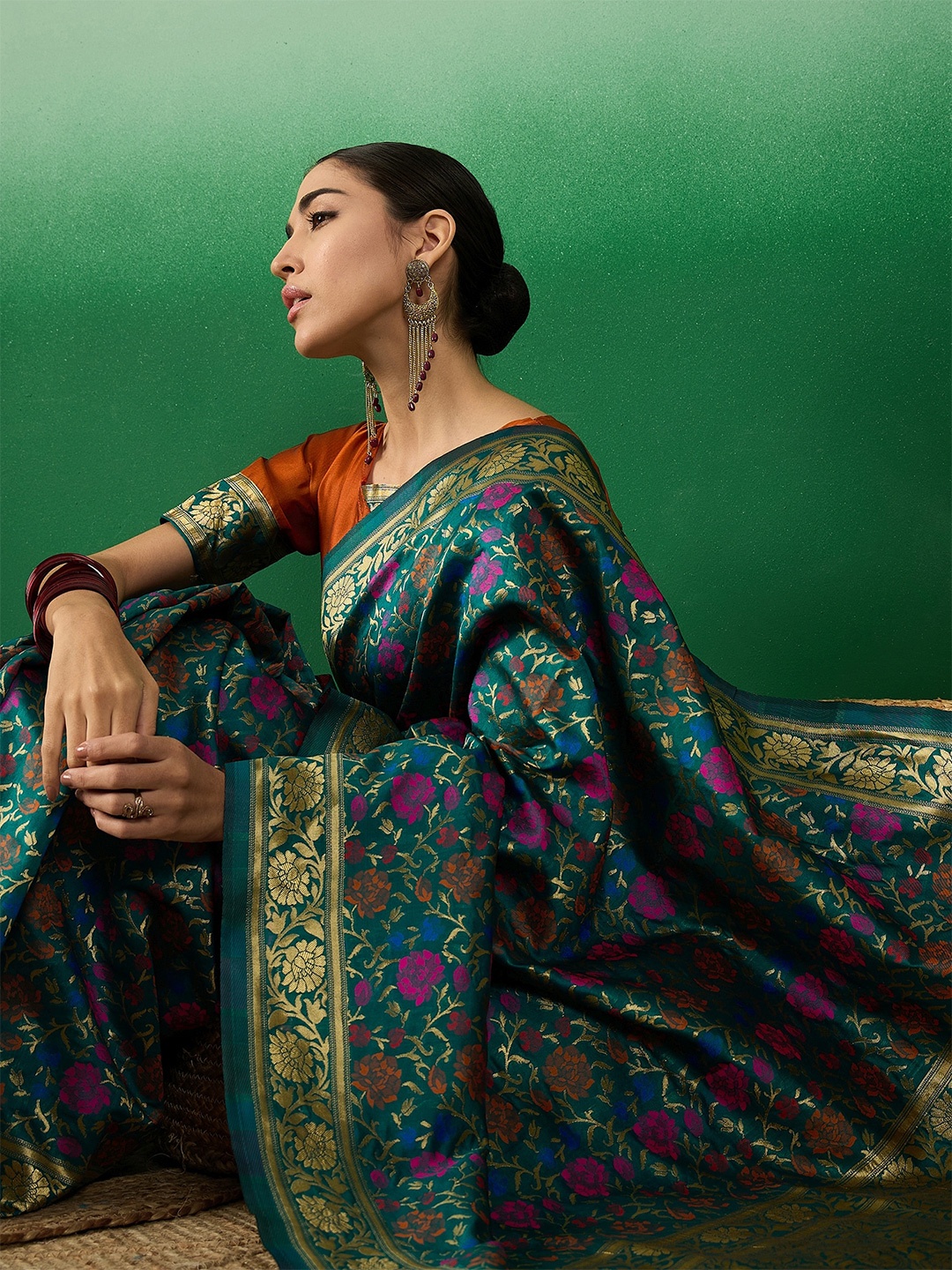

Sangria Woven-Design Saree, Blue