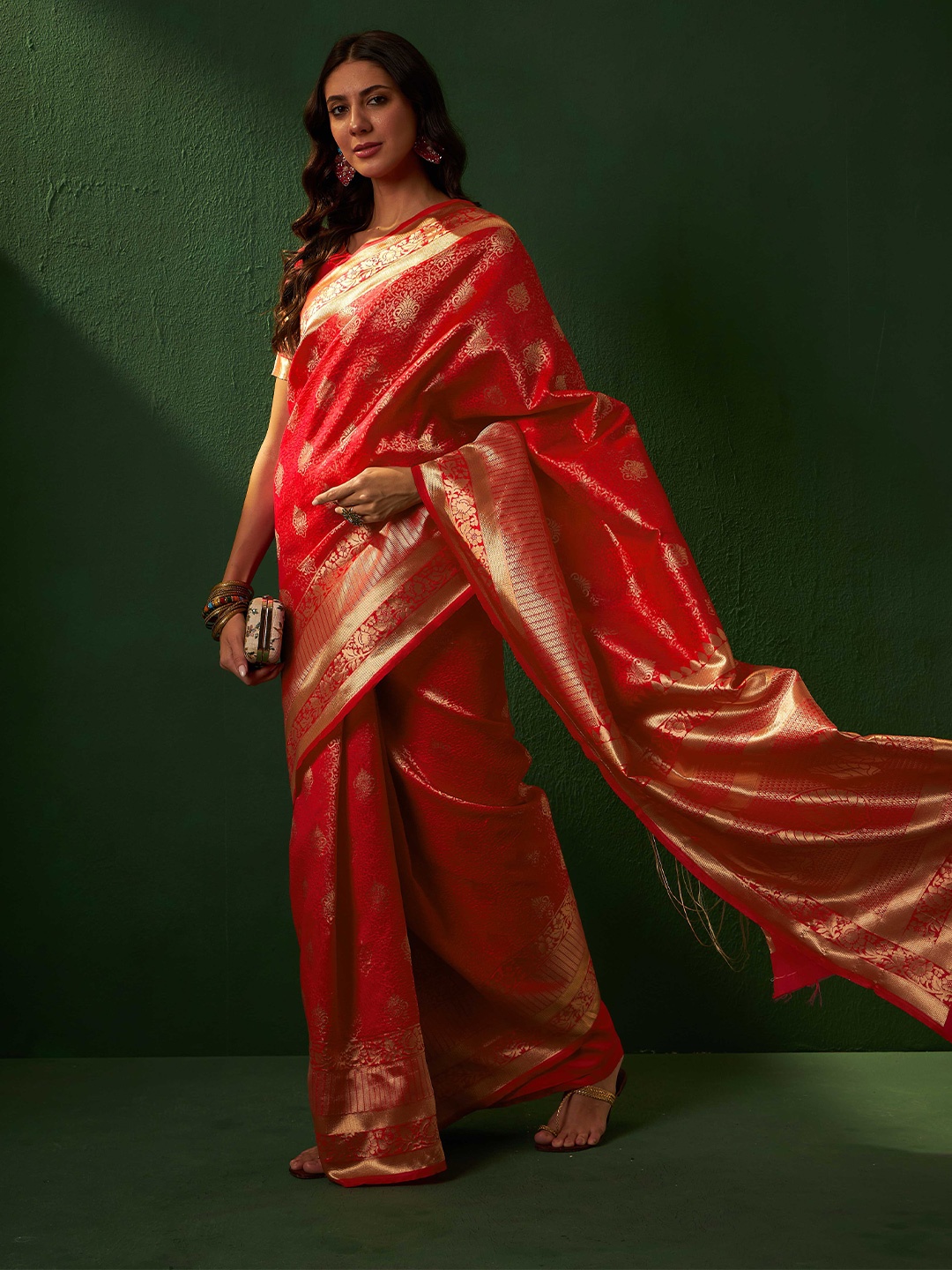 

Sangria Woven-Designed Saree, Red