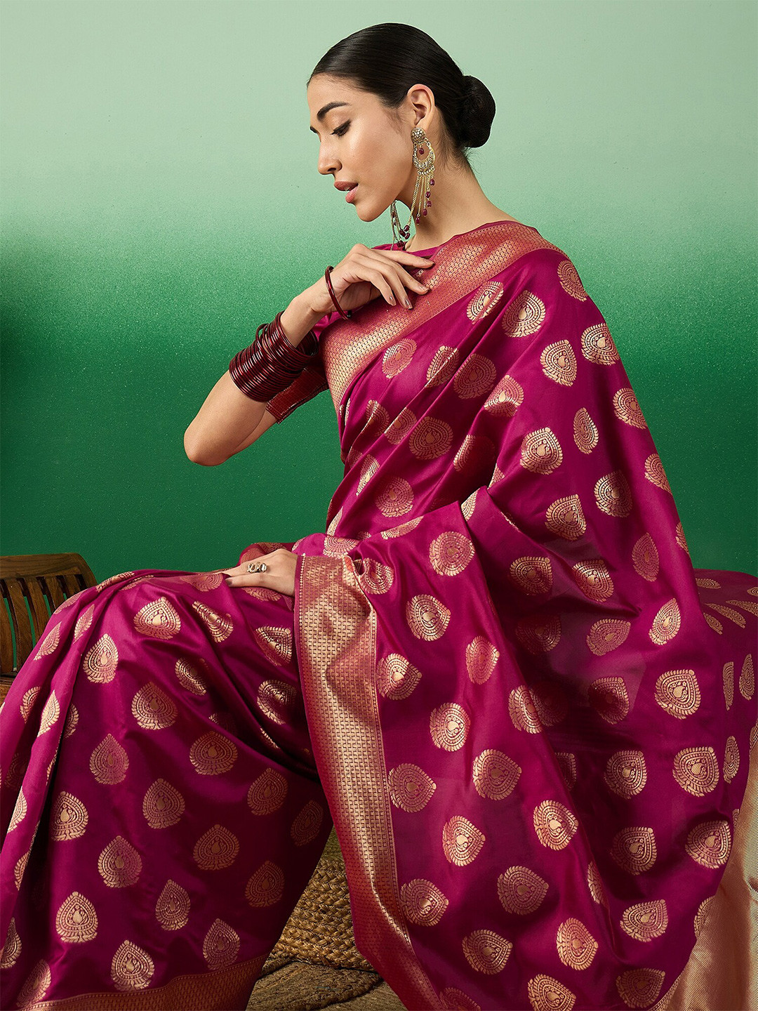 

Sangria Woven-Design Saree, Red