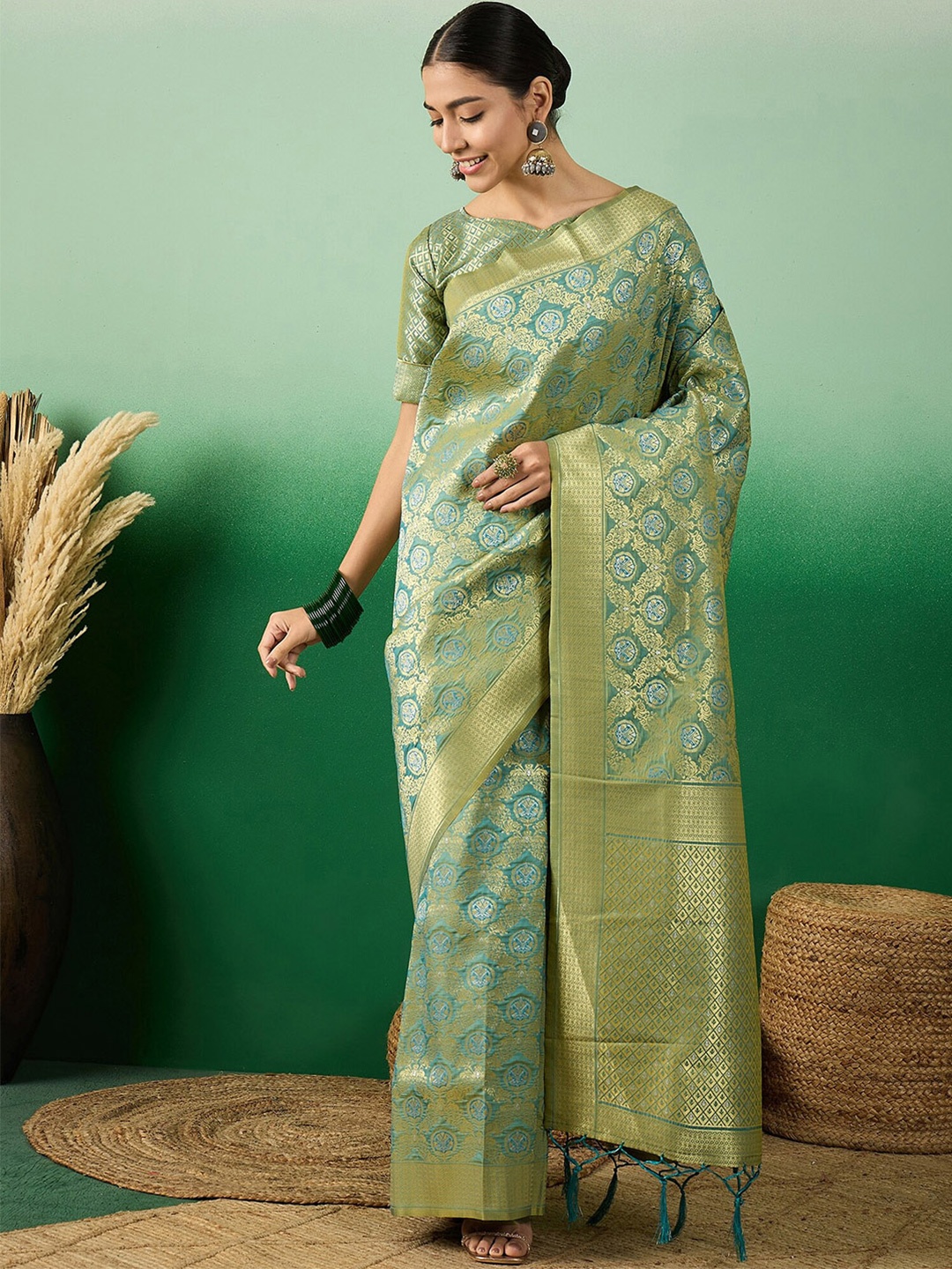 

Sangria Woven-Designed Banarasi Silk Blend Saree With Blouse Piece, Blue