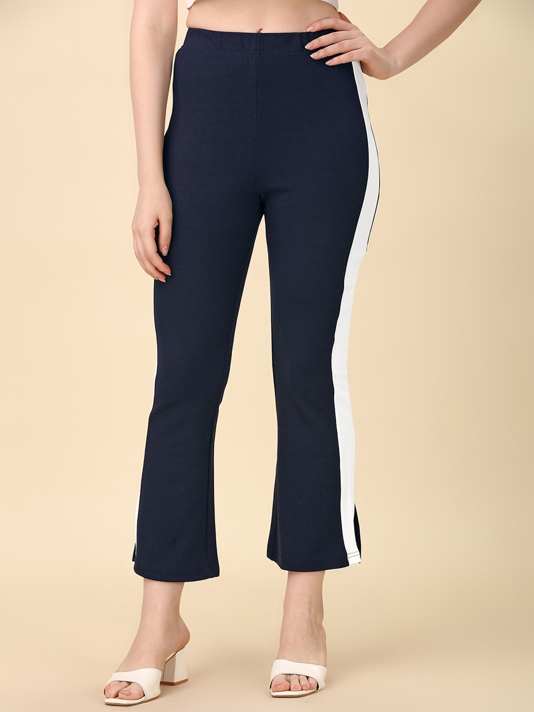

KALINI Women Mid-Rise Relaxed Cropped Trouser, Blue