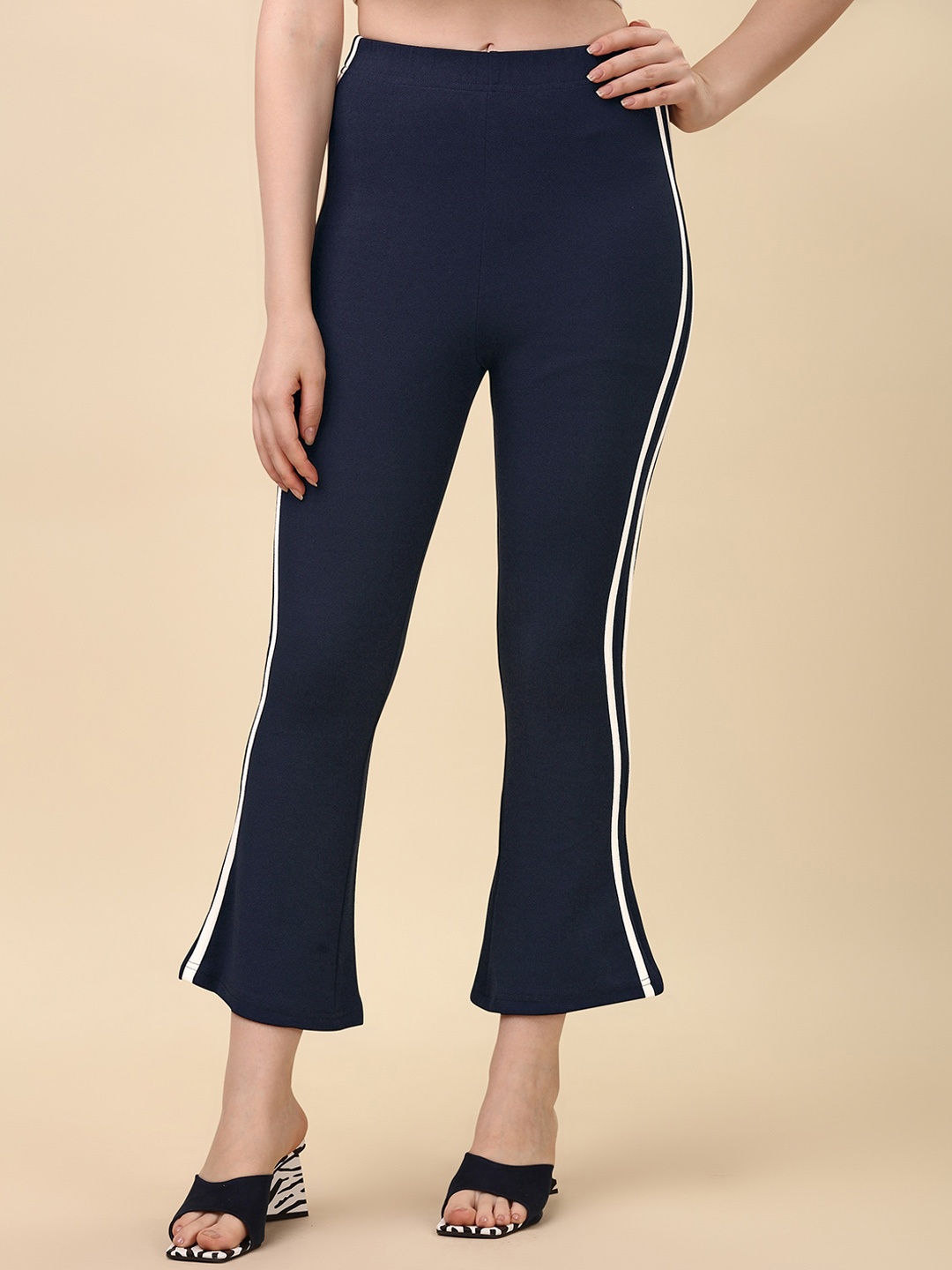 

KALINI Women Mid-Rise Relaxed Bootcut Trouser, Blue