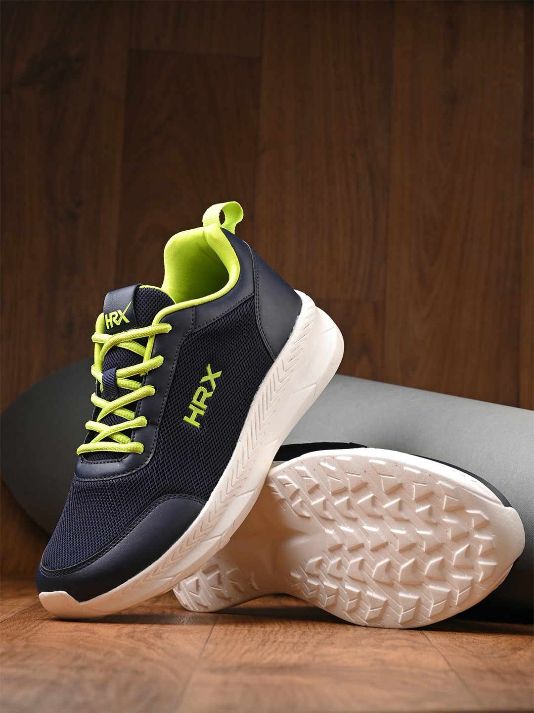 

HRX by Hrithik Roshan Men Textured Running Shoes, Navy blue