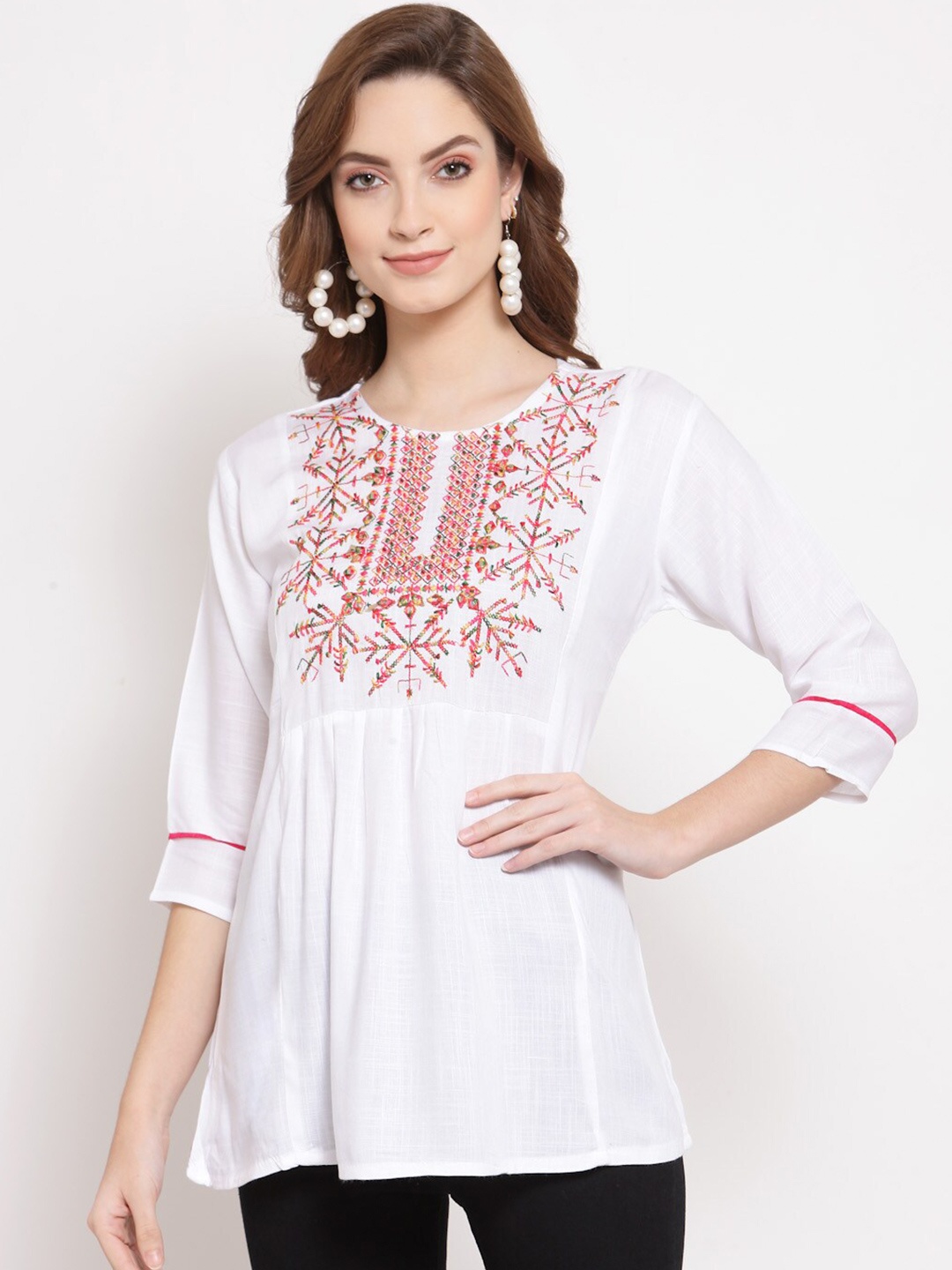 

KALINI Geometric Embroidered Round Neck Gathered Tunic, White