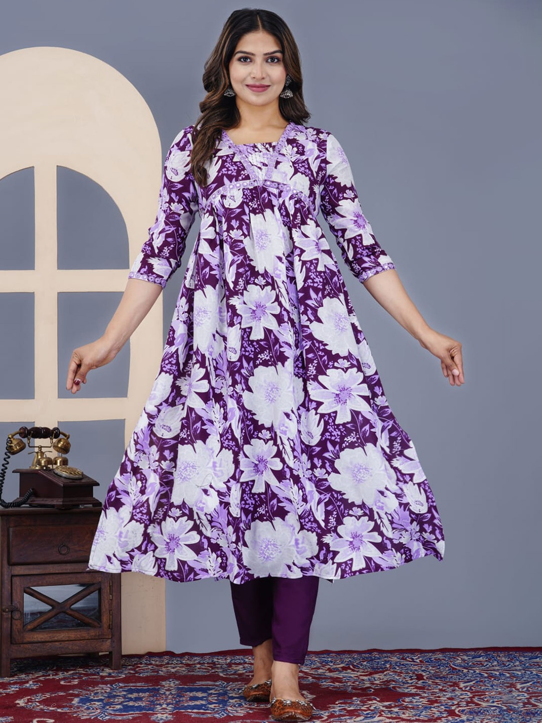 

FCV Floral Printed Regular Pure Cotton Kurta with Trousers, Purple