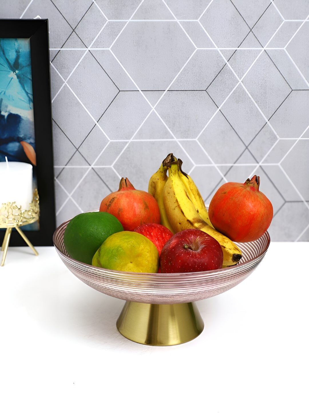 

TAYHAA Pink Textured Round Fruit Bowl Platter