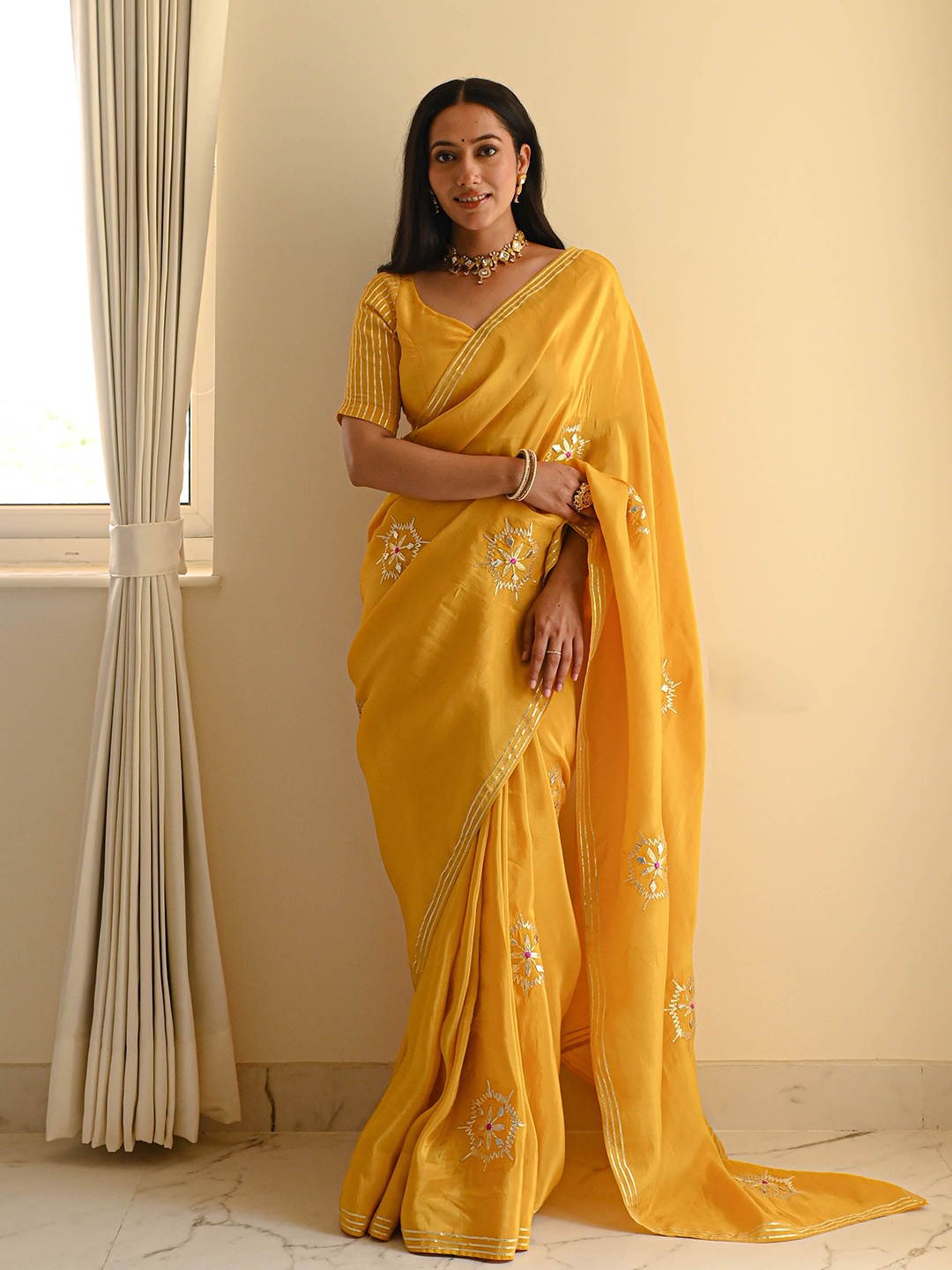 

Bunaai Ethnic Motifs Embroidered Tissue Saree, Yellow