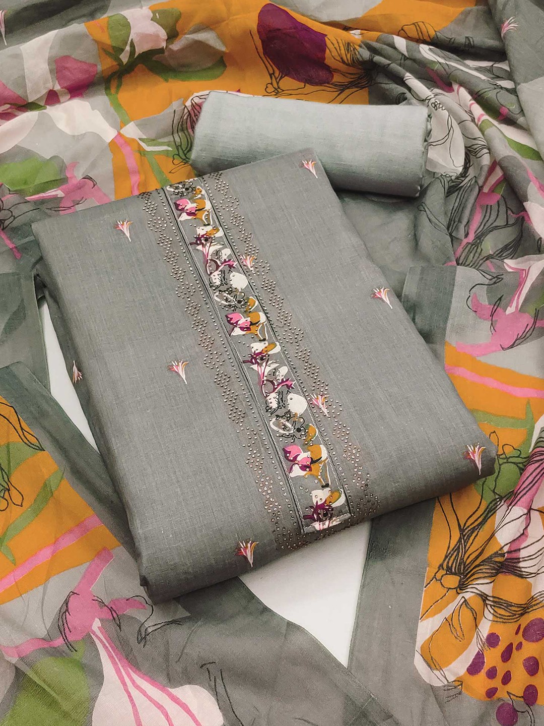 

Peachmode Floral Printed Pure Cotton Unstitched Dress Material, Grey