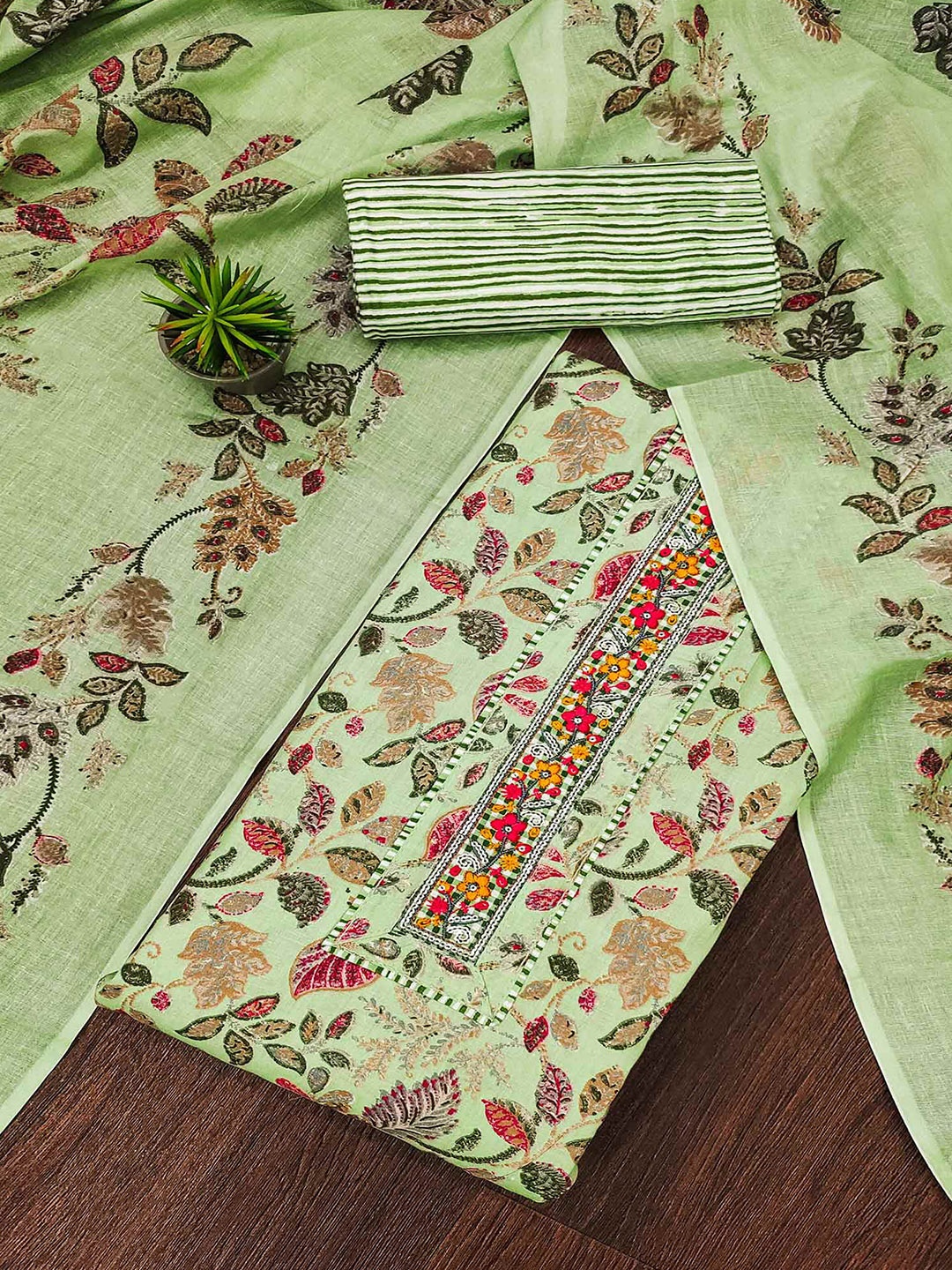 

Peachmode Floral Printed Pure Cotton Unstitched Dress Material, Green
