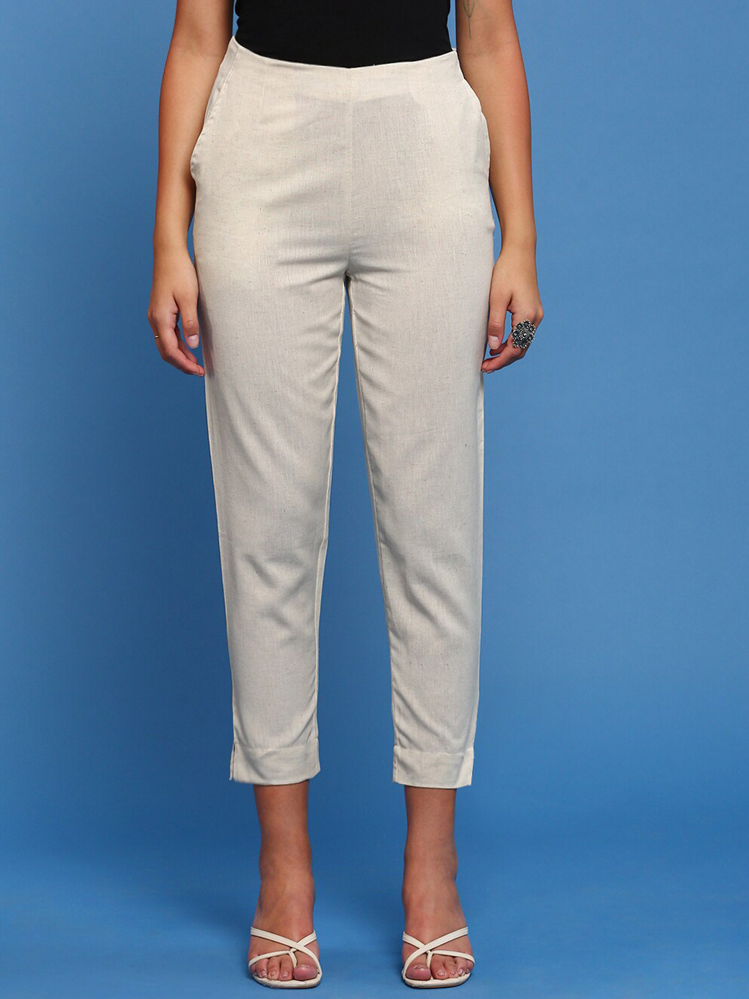 

De Moza Women Slim Fit Cropped Cotton Trouser, Beige
