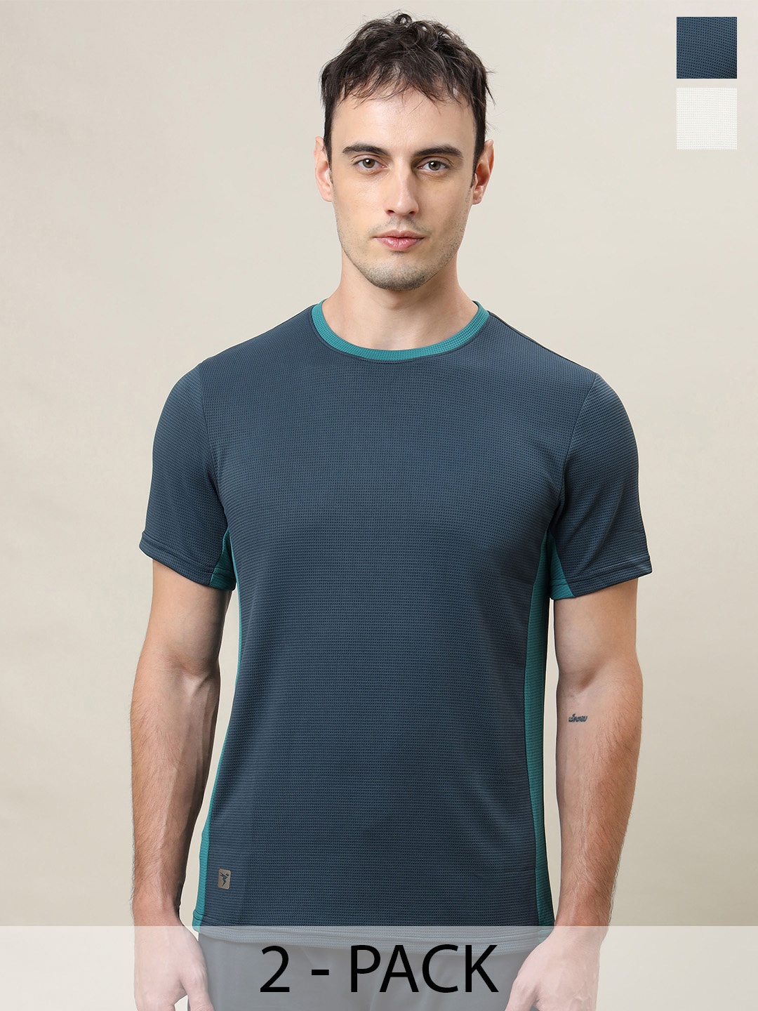 

Technosport Pack Of 2 Antimicrobial & Anti Odour Sports T-Shirts, Teal