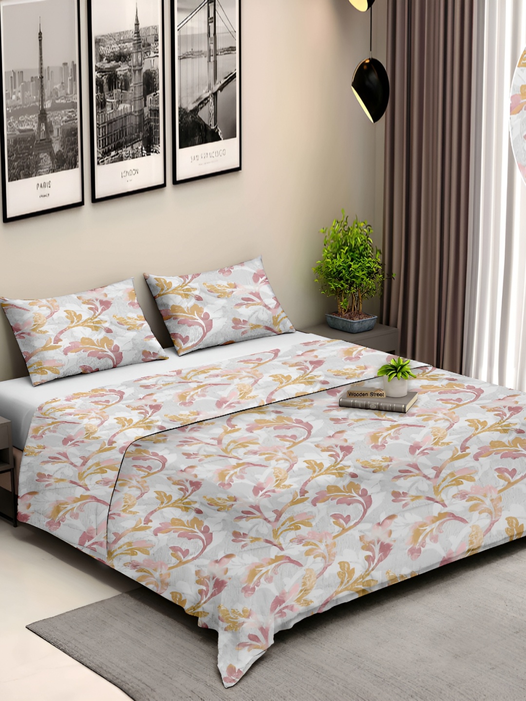 

Ariana Grey & Orange Floral Cotton 210 TC King Bedsheet With 2 Pillow Covers