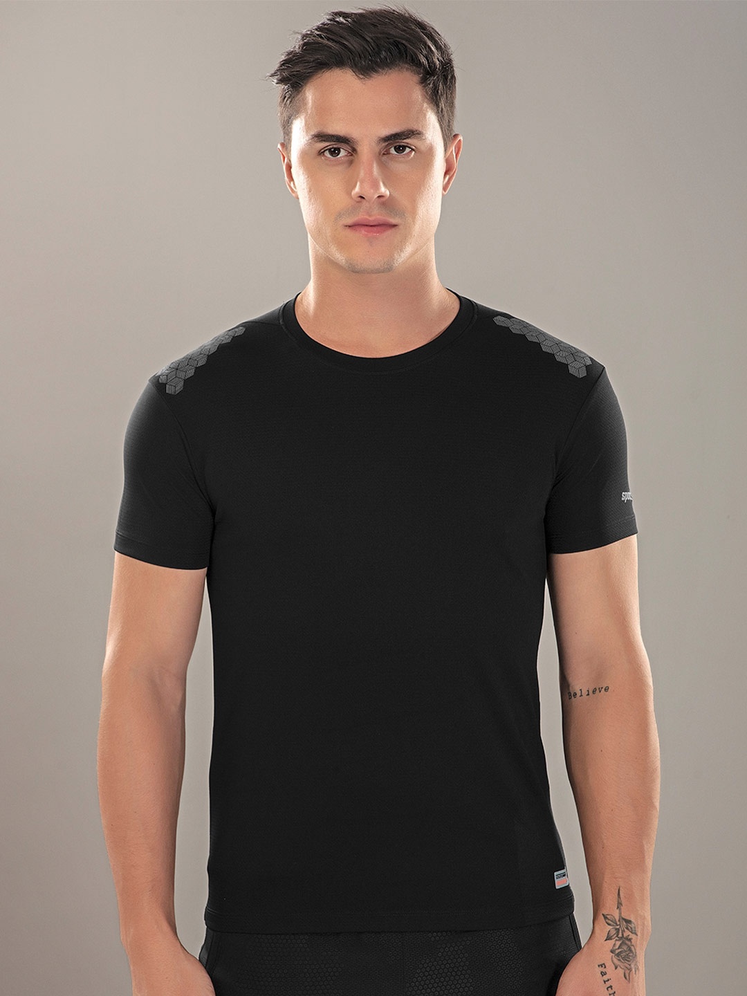 

SPORT SUN Round Neck Short Sleeves Dry Fit Sports T-shirt, Black