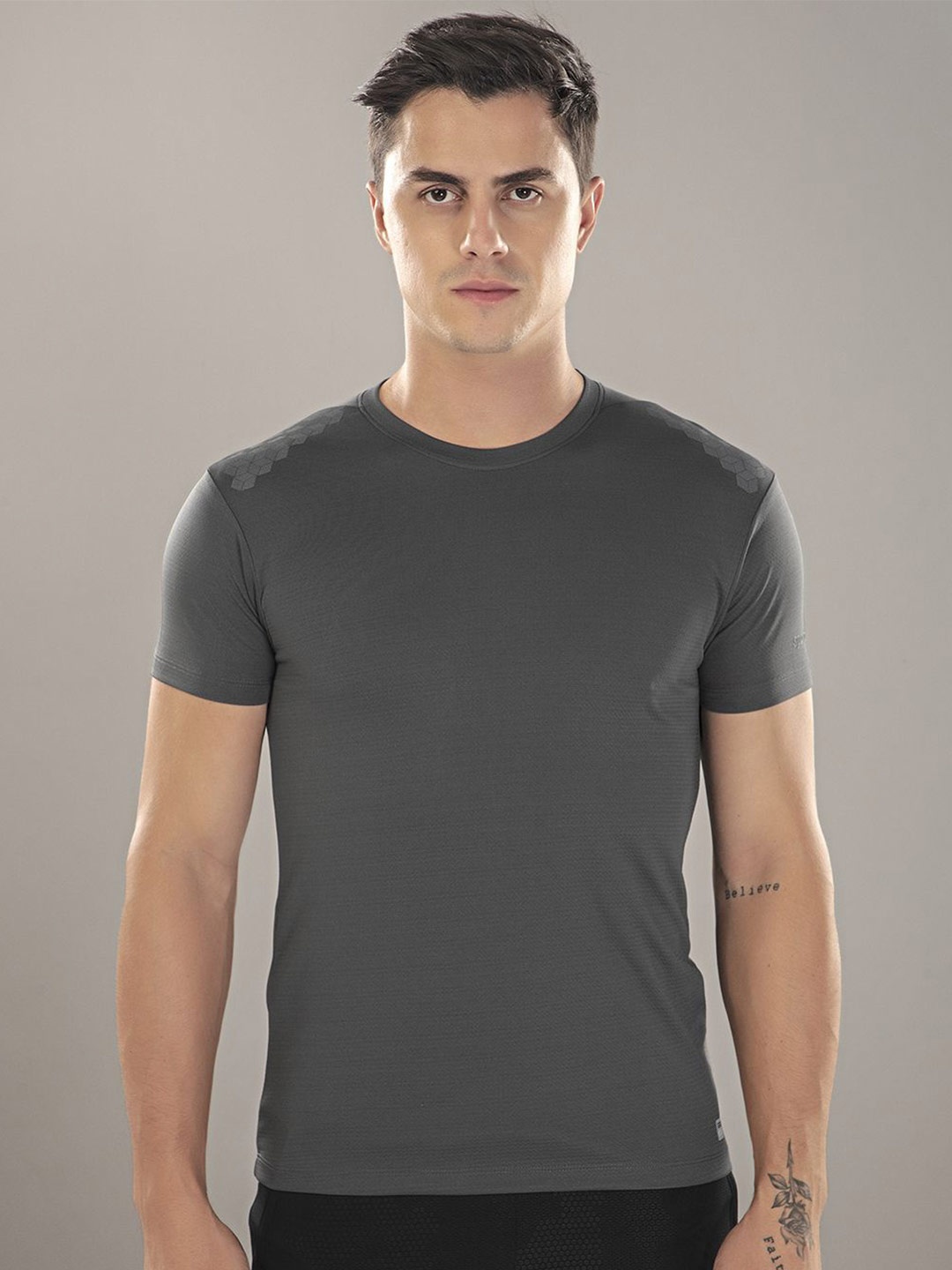 

SPORT SUN Round Neck Short Sleeves Dry Fit Sports T-shirt, Grey