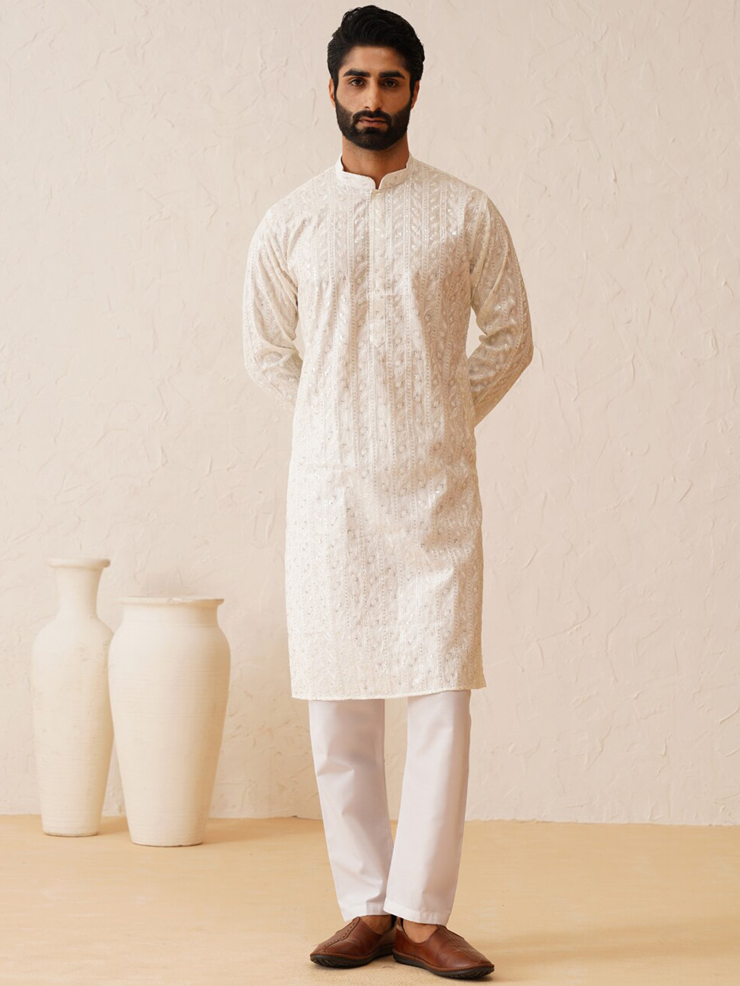 

SOJANYA LUXE Ethnic Motifs Embroidered Thread Work Cotton Silk Straight Kurta, White