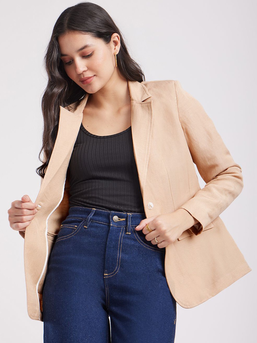 

FableStreet Tailored fit Notched Lapel Linen Single Breasted Blazer, Beige