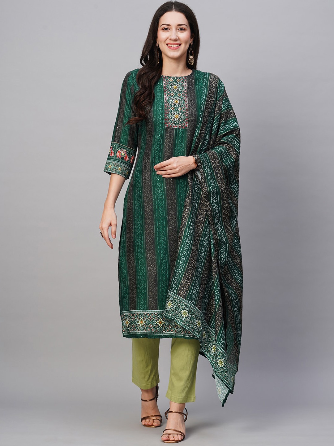

Kiana Bandhani Printed Regular Mirror Work Kurta with Trousers & With Dupatta, Green