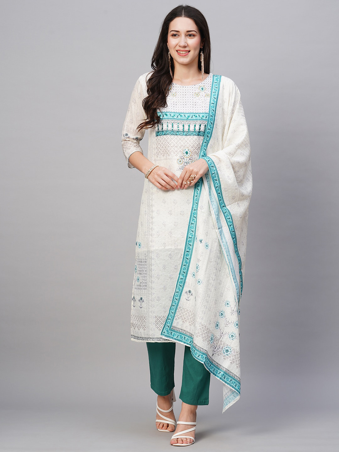 

Kiana Floral Embroidered Thread Work Straight Kurta with Trousers & Dupatta, White