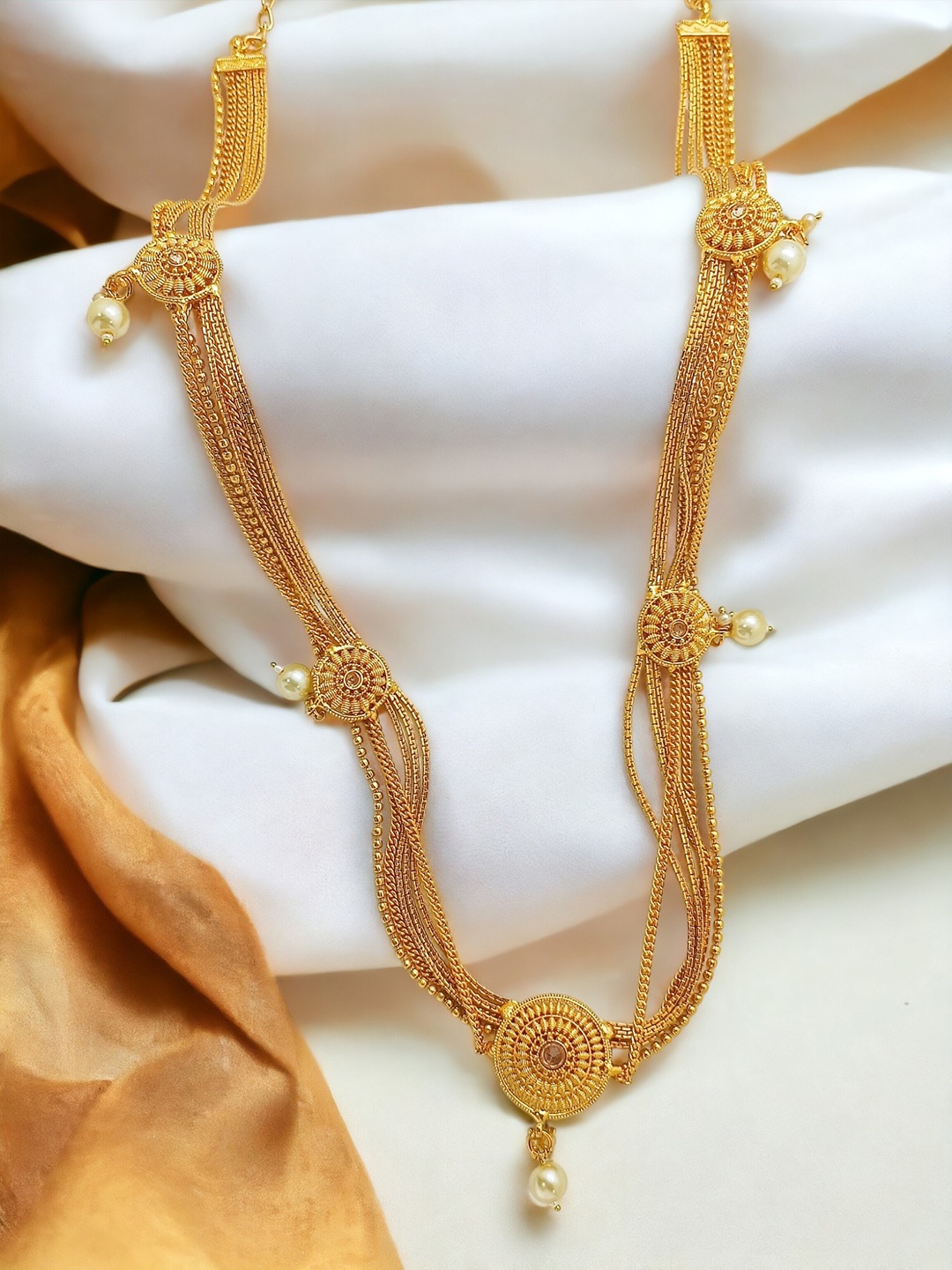 

FEMMIBELLA Gold Plated Artificial Beads Studded Waist Chain Saree Accessories